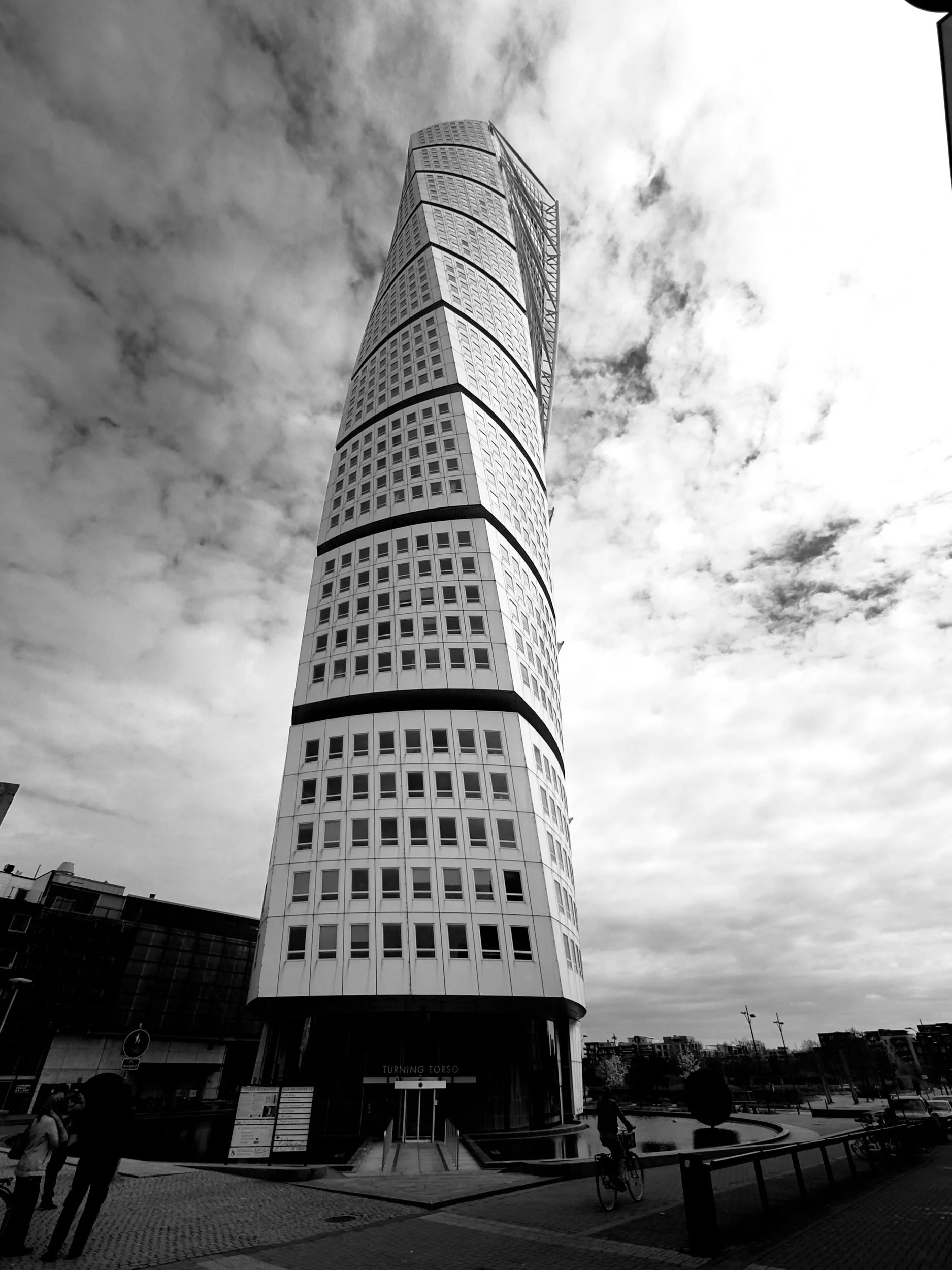 The Turning Torso tower in Malmö, its twisting form in black and white.