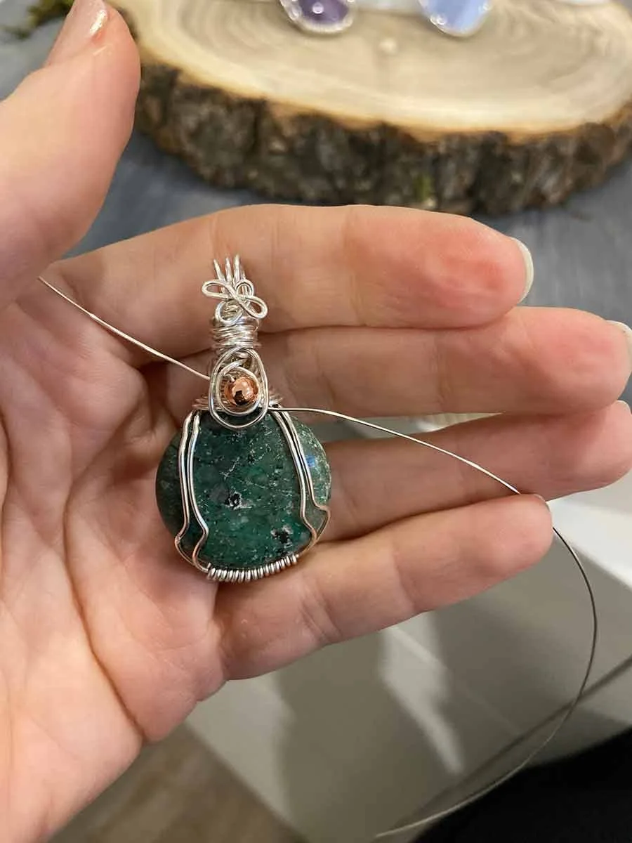 crystal-pendant-workshop-1.jpg