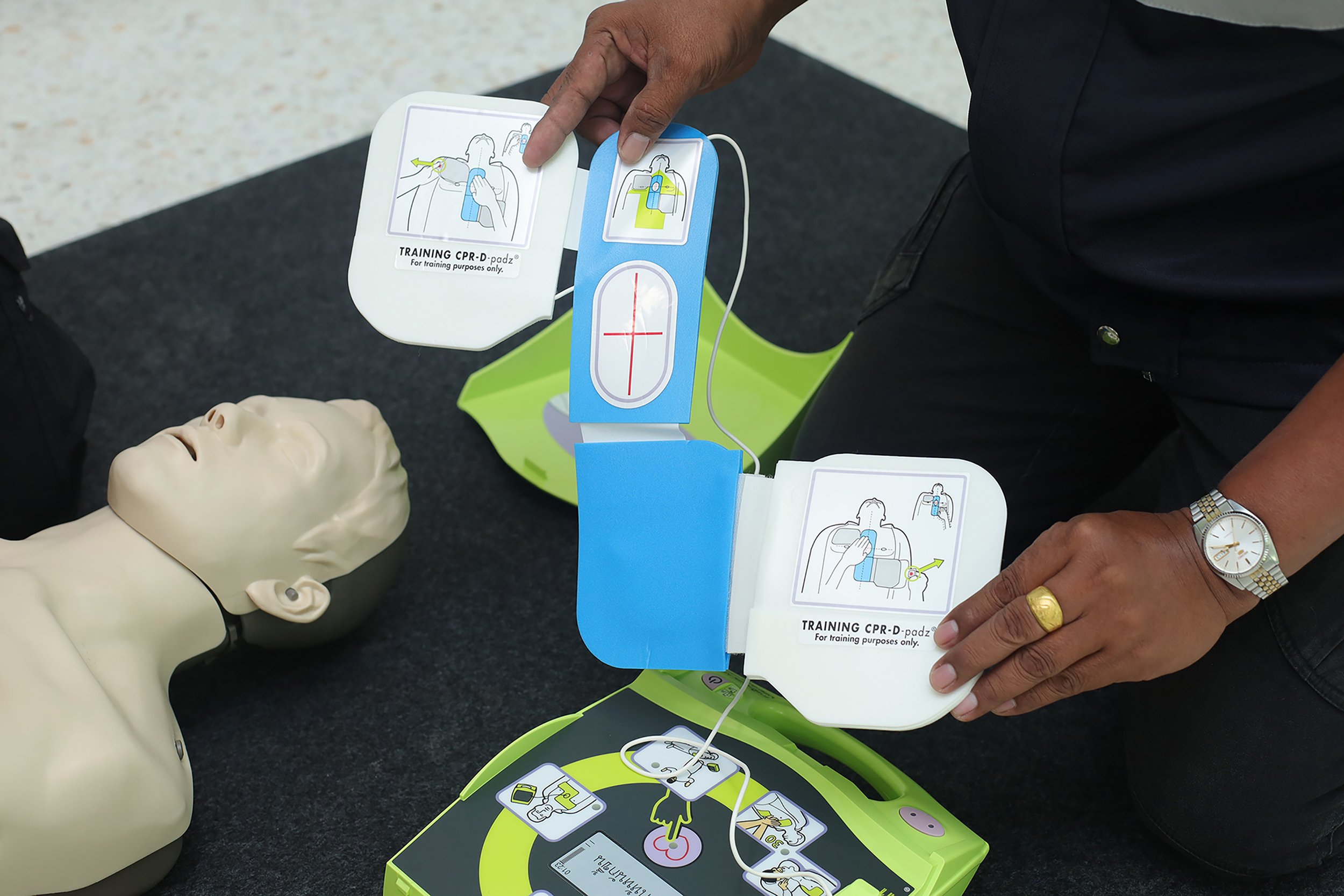First Aid / AED / CPR