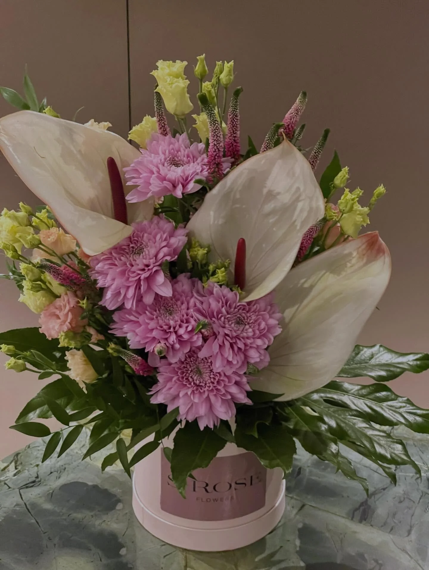 Luxury St Martha Bouquet
Soft pinks, subtle structure, modern restraint. An elegant hand-tied bouquet for beautifully considered spaces.

#LuxuryFlorals #EditorialFlowers #RefinedLiving #ModernElegance #HTSIStyle