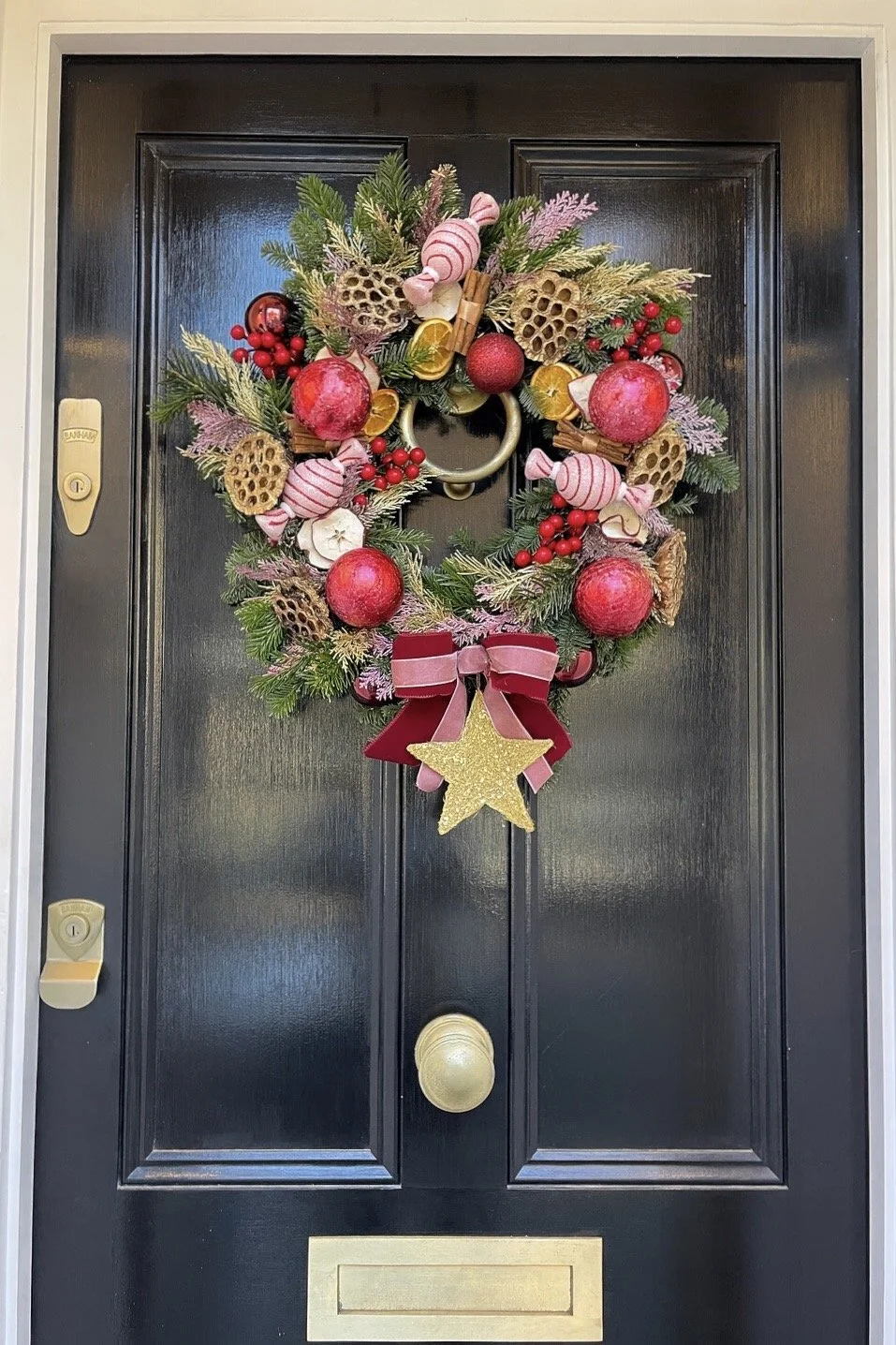 StROSE wreath.jpg