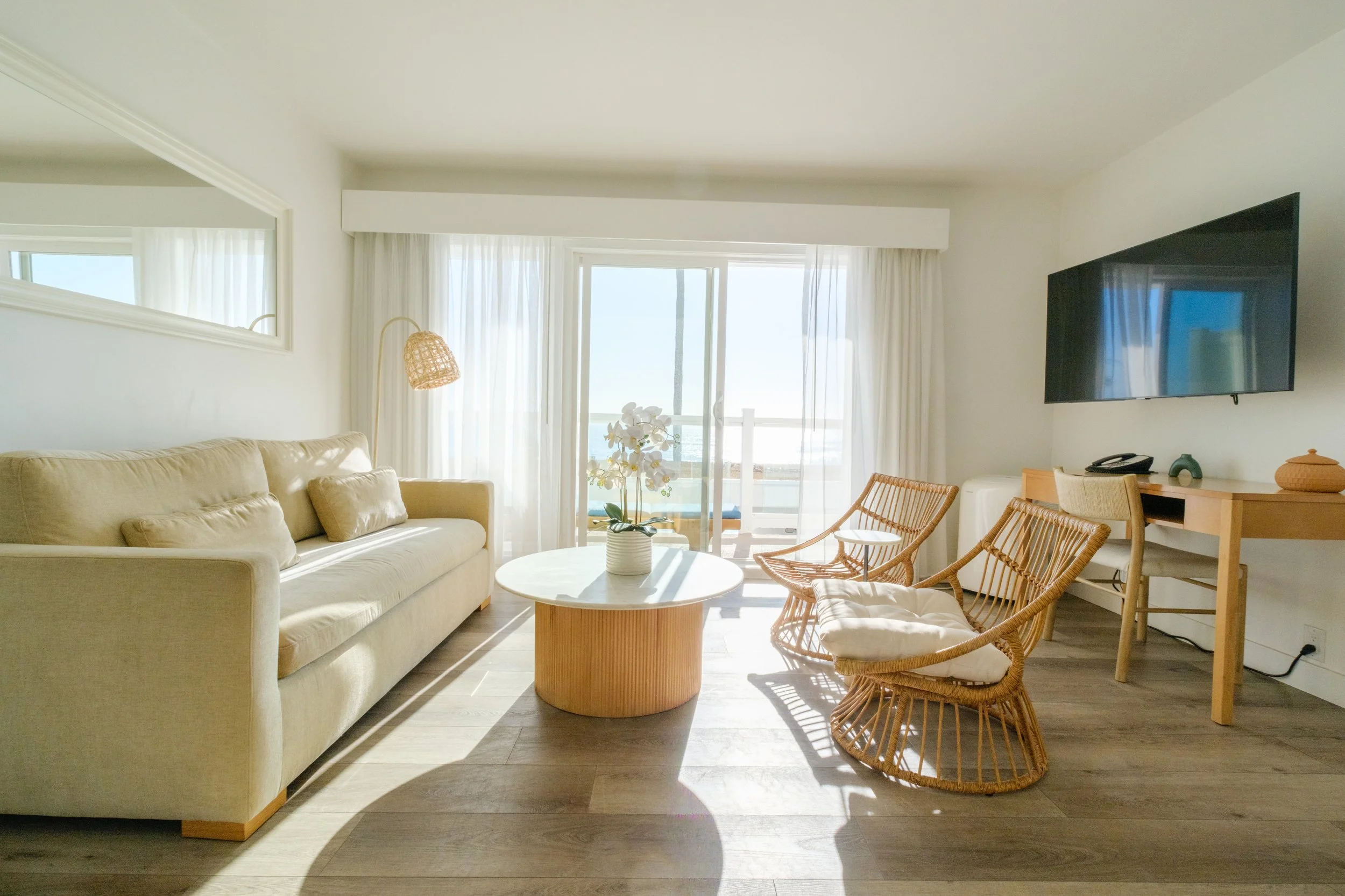  Find the Best Stay for You  
      
 View rooms 