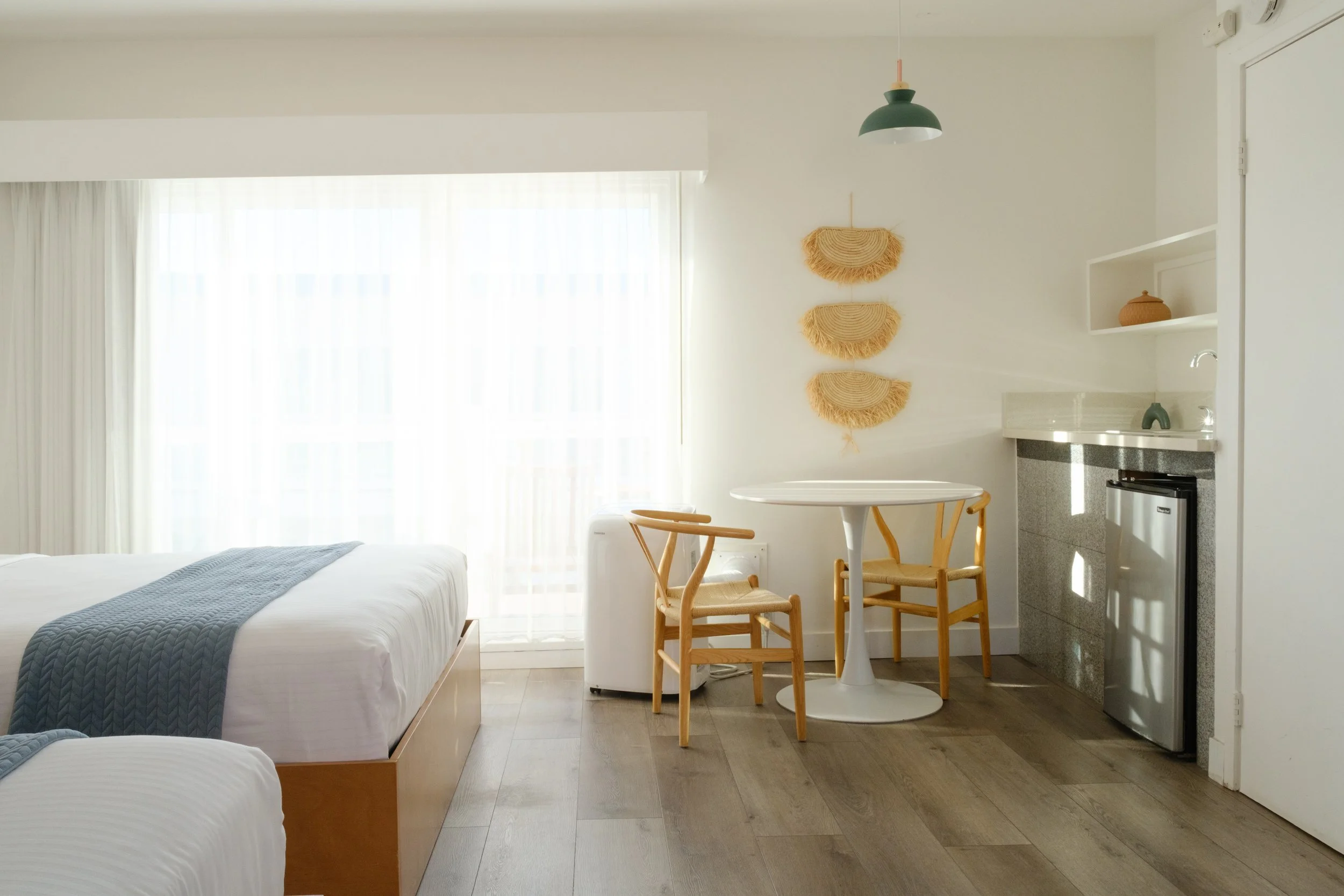 (rooms)