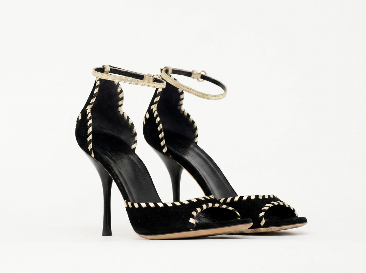 Gucci Suede Whipstitch Peep Toe Heels 2005 US 9