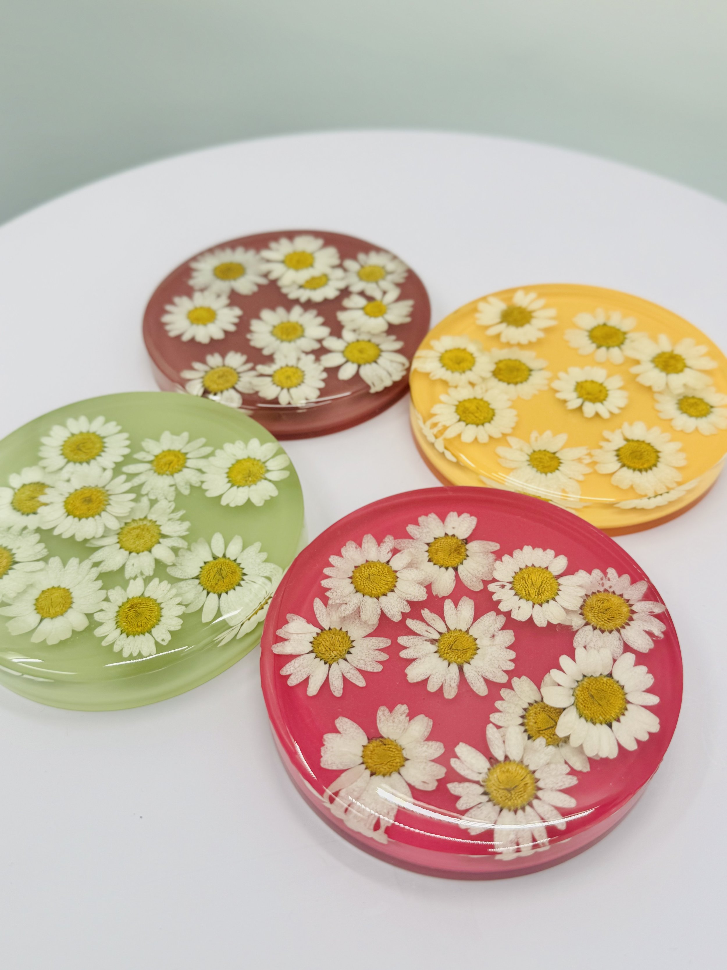 wedding flower preservation in resin coaster