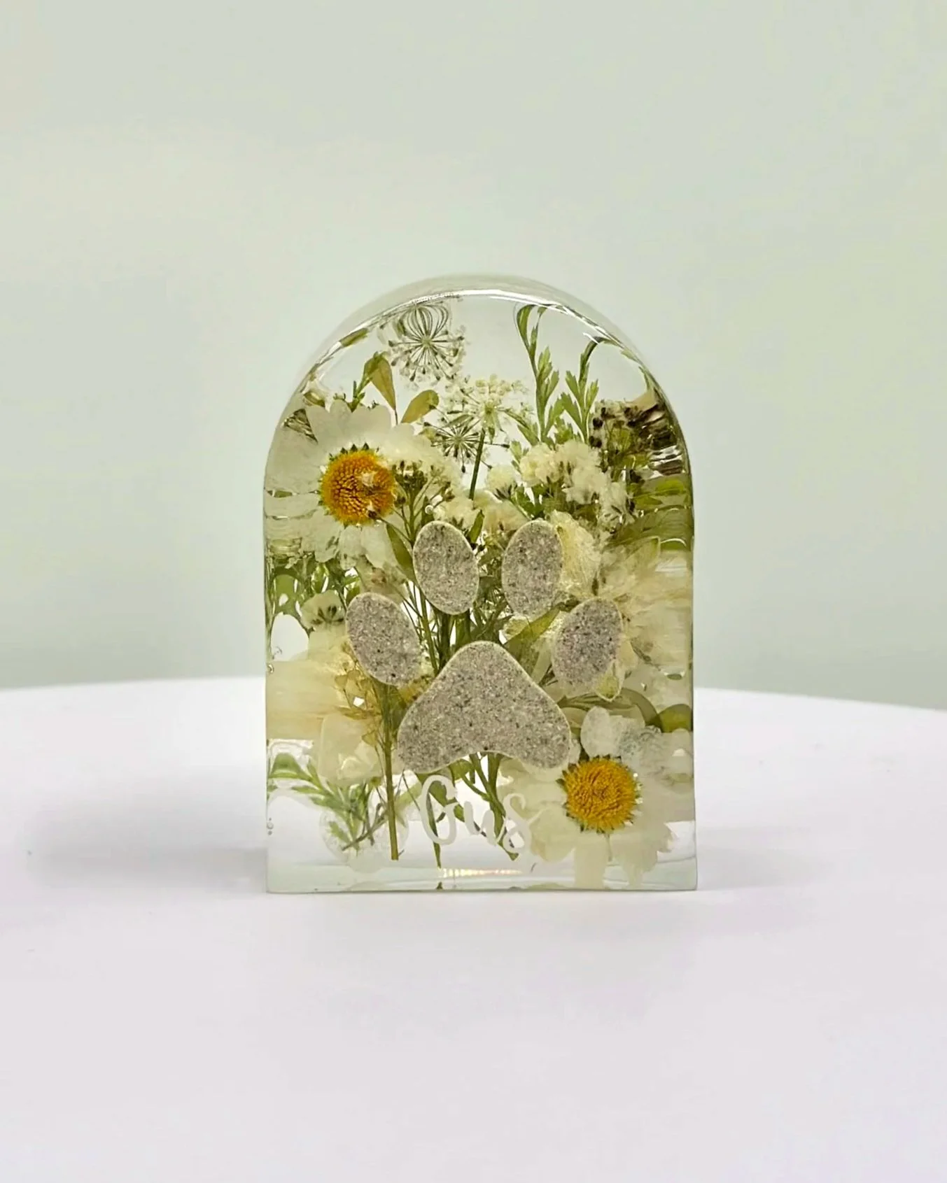 Arch Pet Memorial | Custom Floral Resin Pet Keepsake