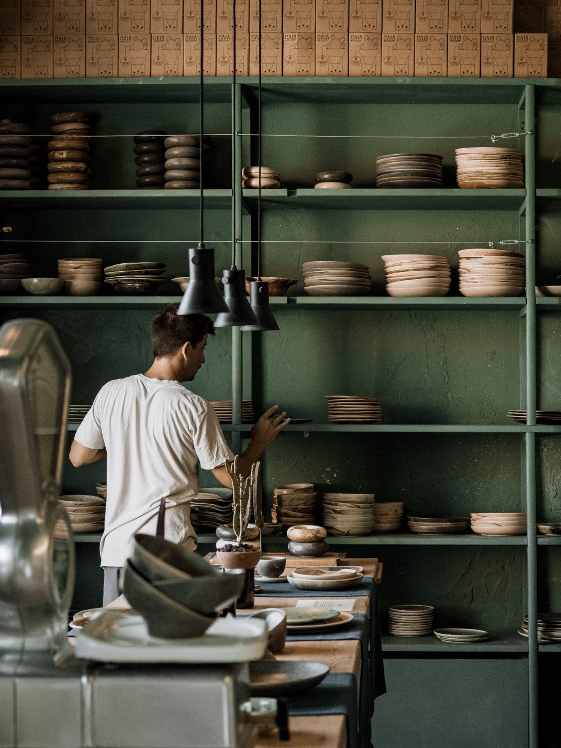  SHOP 

Signature travel guides: destinations, spaces, and accommodations that are not only worth experiencing but also meant to be genuinely felt.