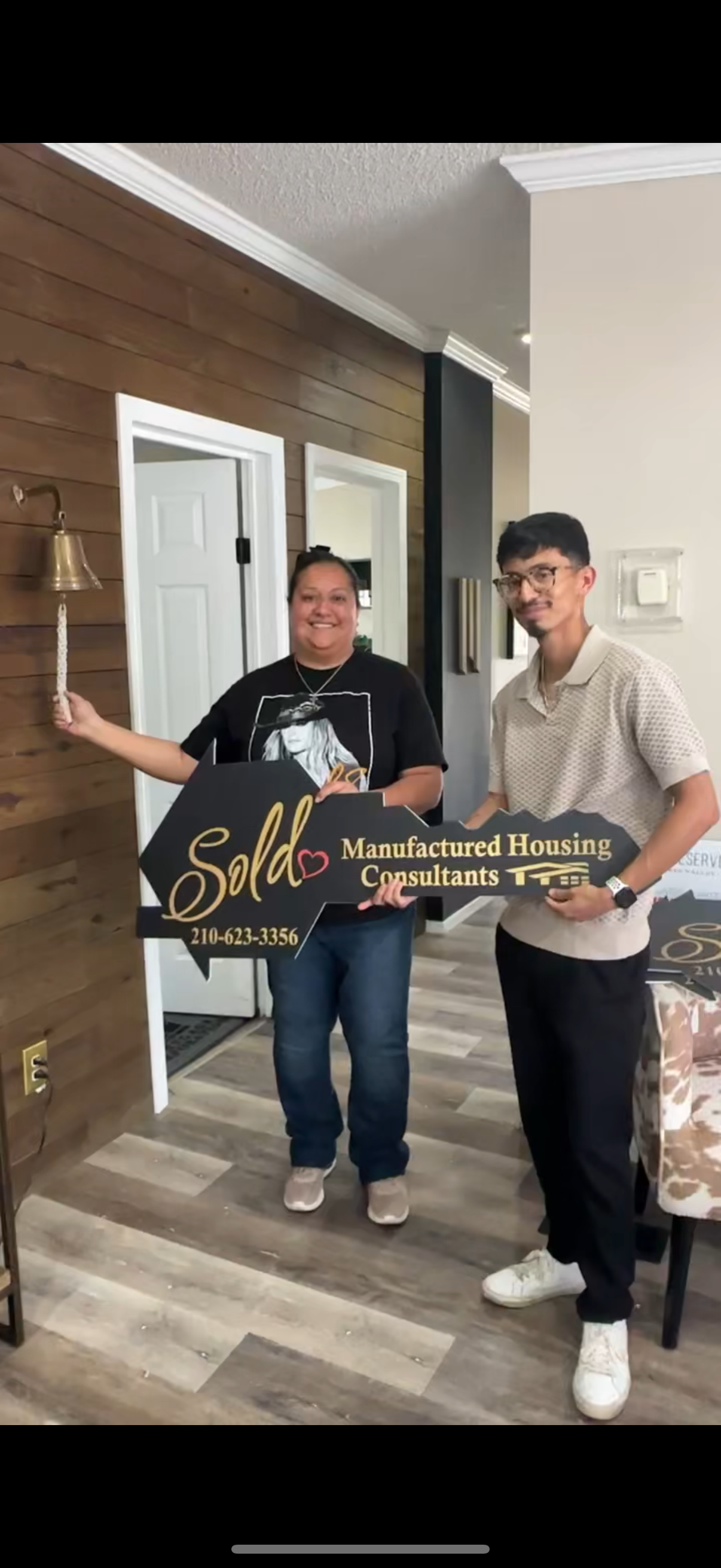 Axel with happy customers who found their perfect manufactured, modular, or mobile home in Texas. See real families celebrating great deals, smooth service, and the moment they receive the keys to their new affordable homes.
