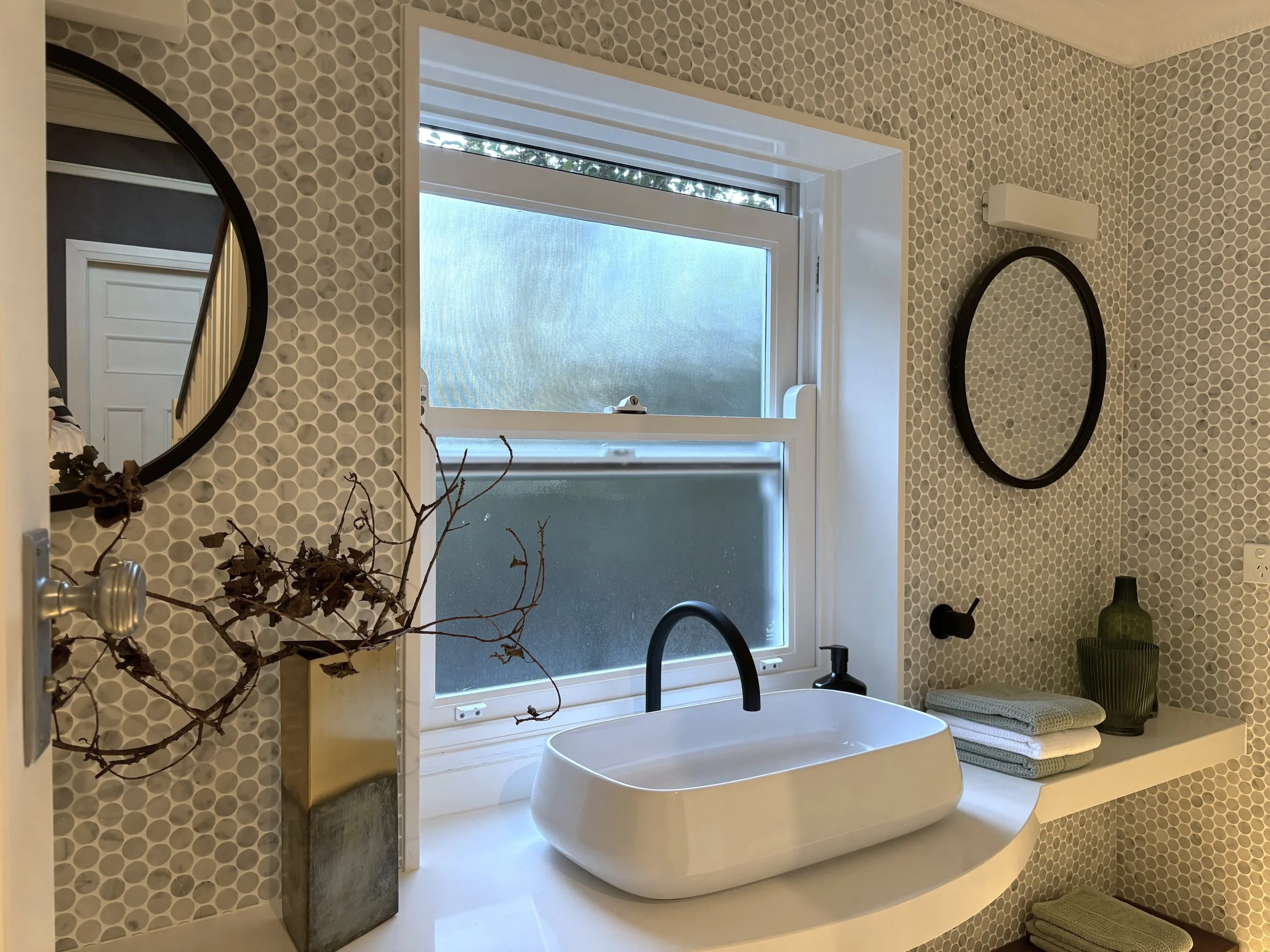 Roseville powder  3.JPG