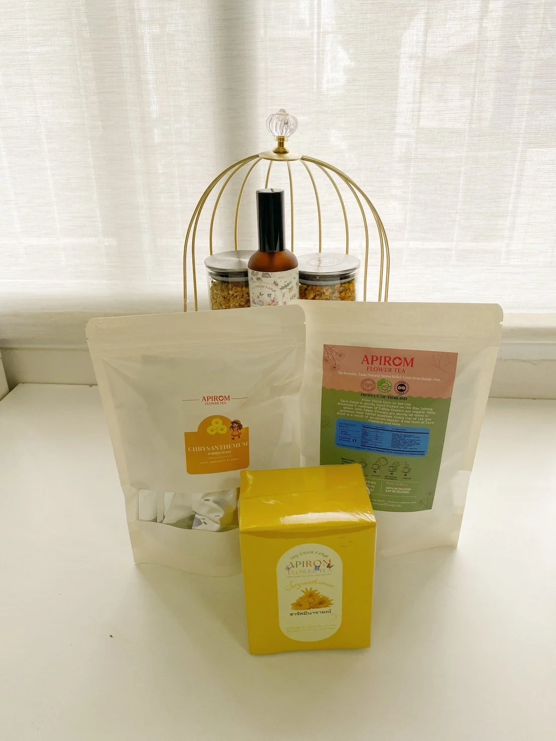 Chrysanthemum box pouche.jpg