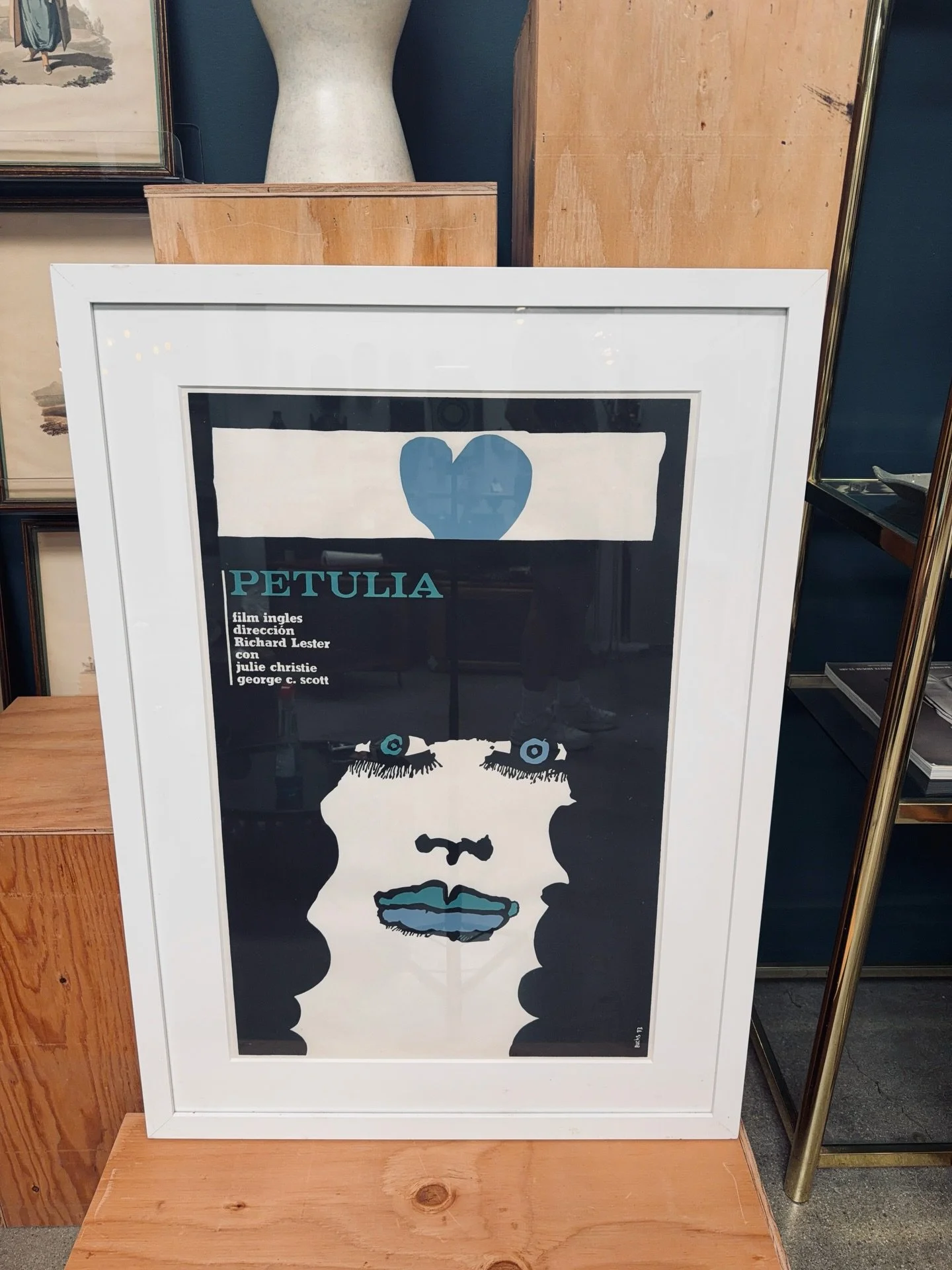 A cult-classic film meets iconic 60s graphic design. This Petulia print blends moody color, minimalist linework, and mid-century attitude&mdash;an eye-catching statement for any gallery wall. 

Available now at @urbanamericana 

#VintagePoster #FilmA