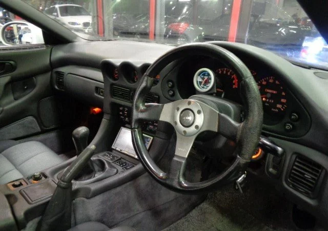 BK352956_9.jpg