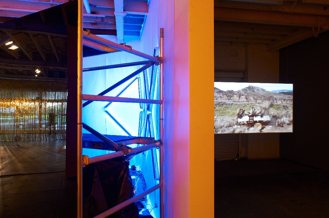__0017_Spectacle_Obstacle_Gallery_Installation.jpg