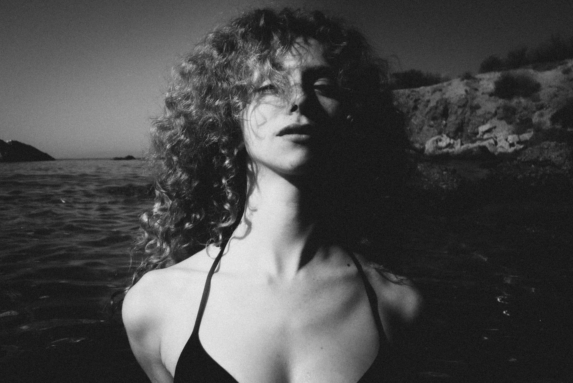 annika_underwater_rousounelos_13.jpg