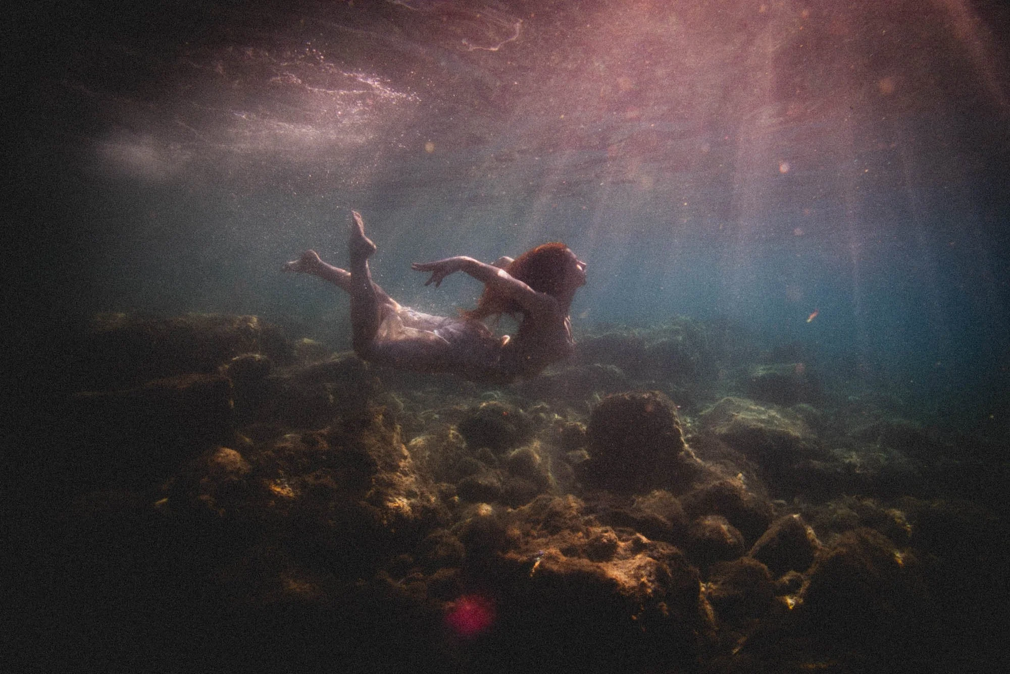 annika_underwater_rousounelos_01.jpg
