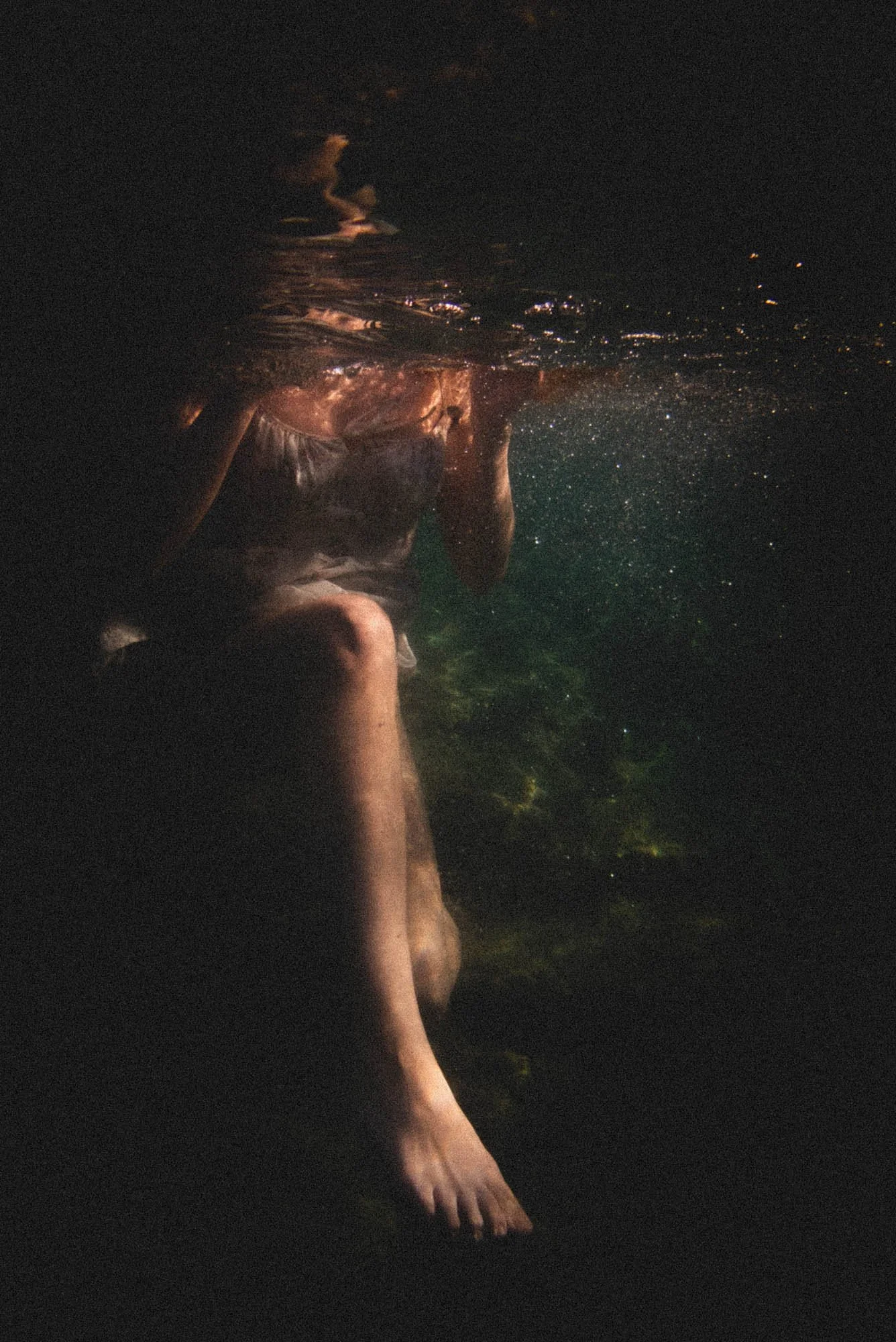 annika_underwater_rousounelos_07.jpg