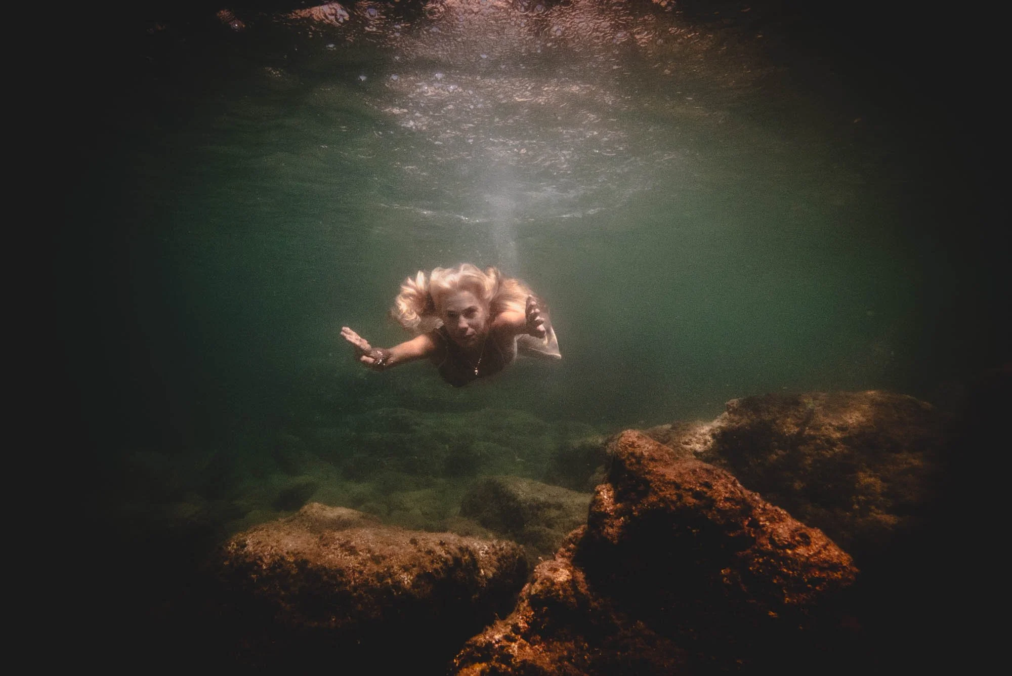 alikaki_underwater_rousounelos_02.jpg