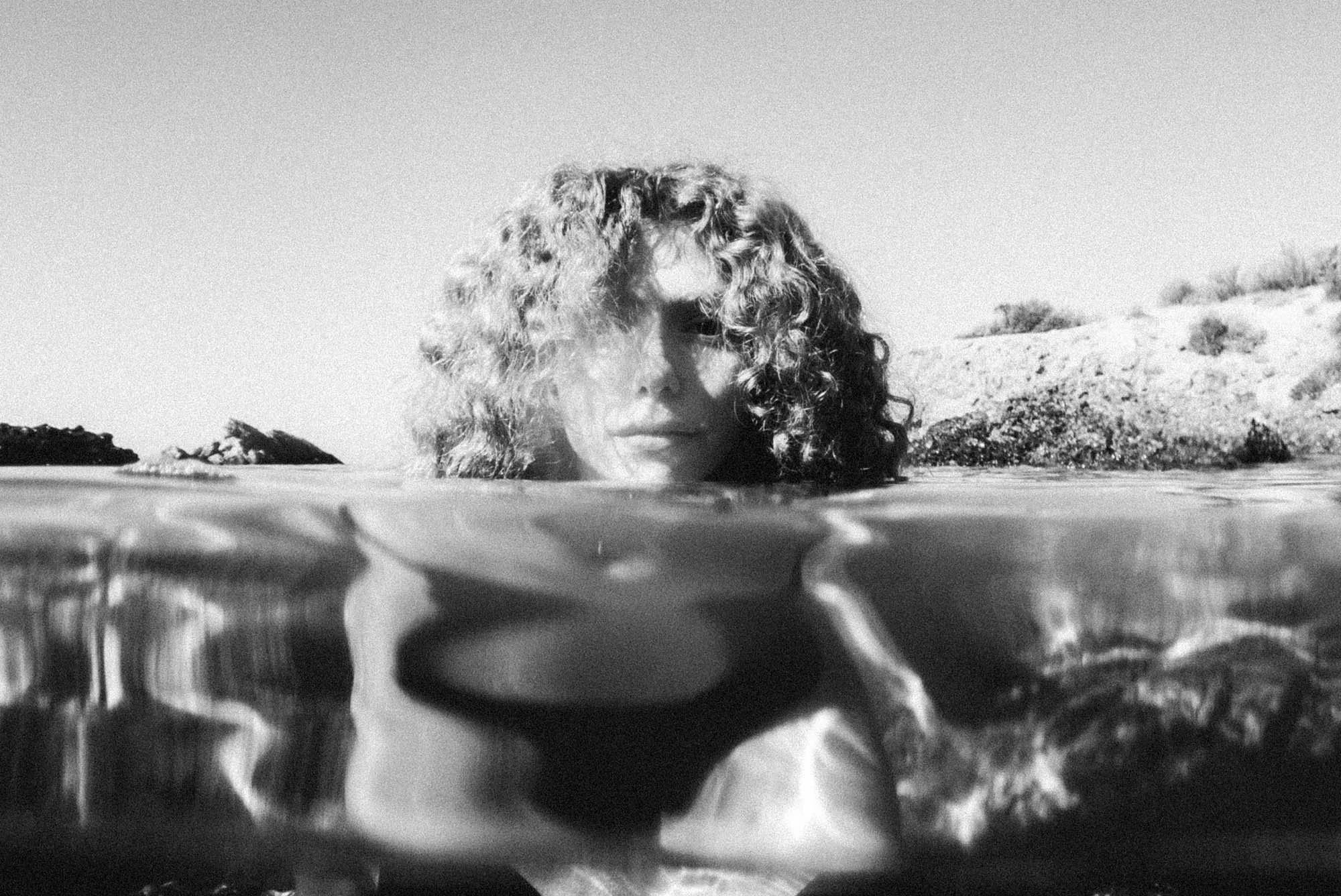 annika_underwater_rousounelos_15.jpg
