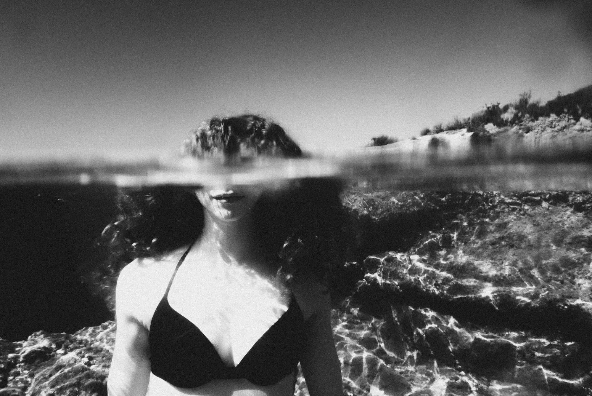 annika_underwater_rousounelos_14.jpg