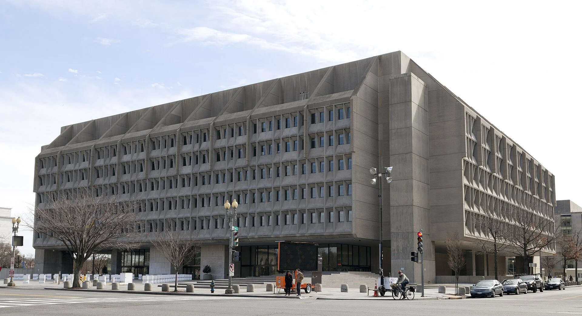The Hubert H. Humphrey Building in Washington, D.C., a concrete modernist office building that houses the U.S. Department of Health and Human Services.