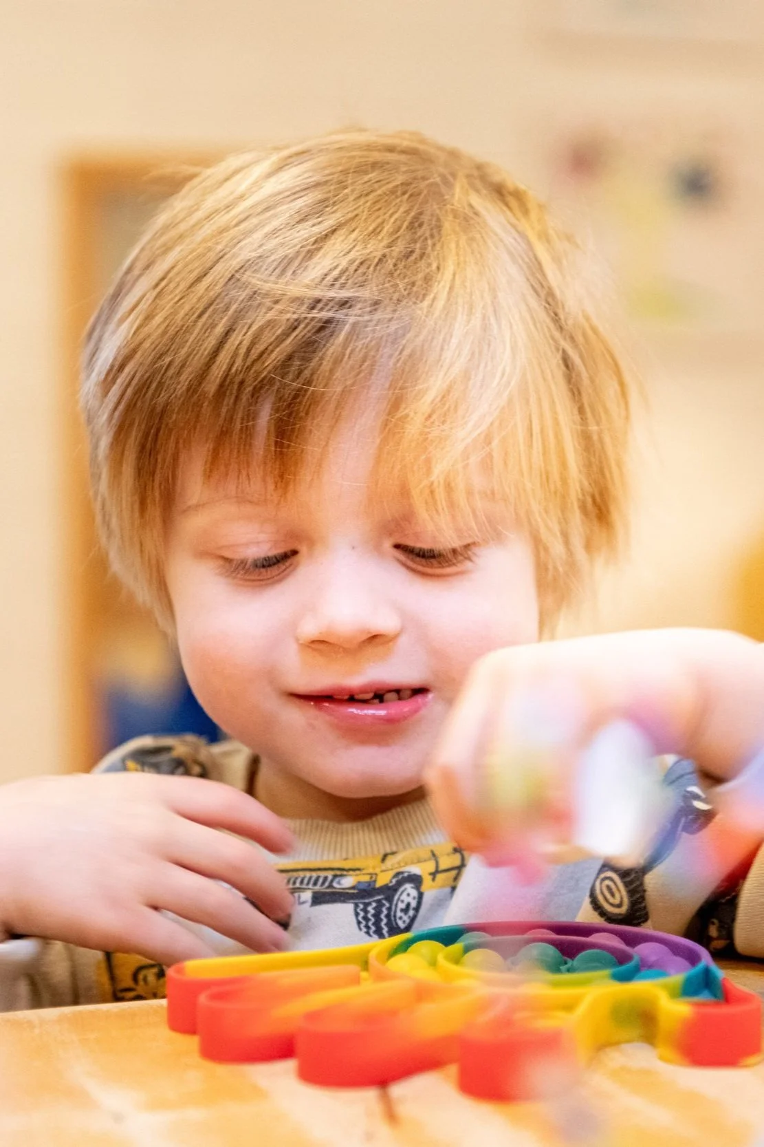 Leni Kiga - Kind spielt