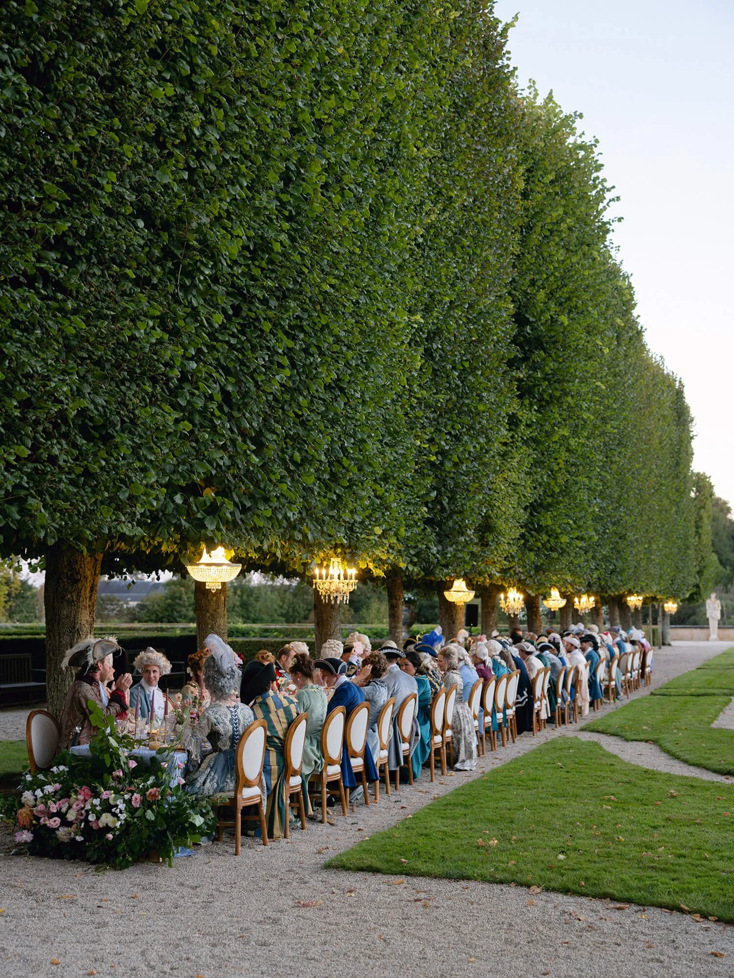 chateaudugrandluce-party-hollyclarkphotography-h-321.jpg
