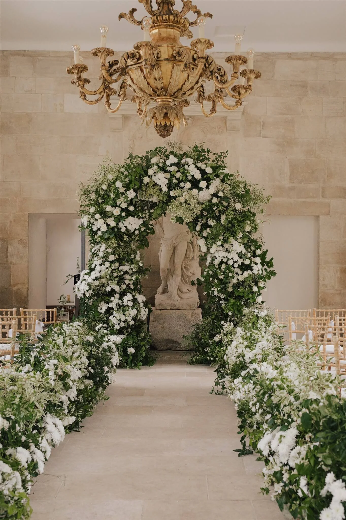indoor-floral-arch-wedding-france.jpg
