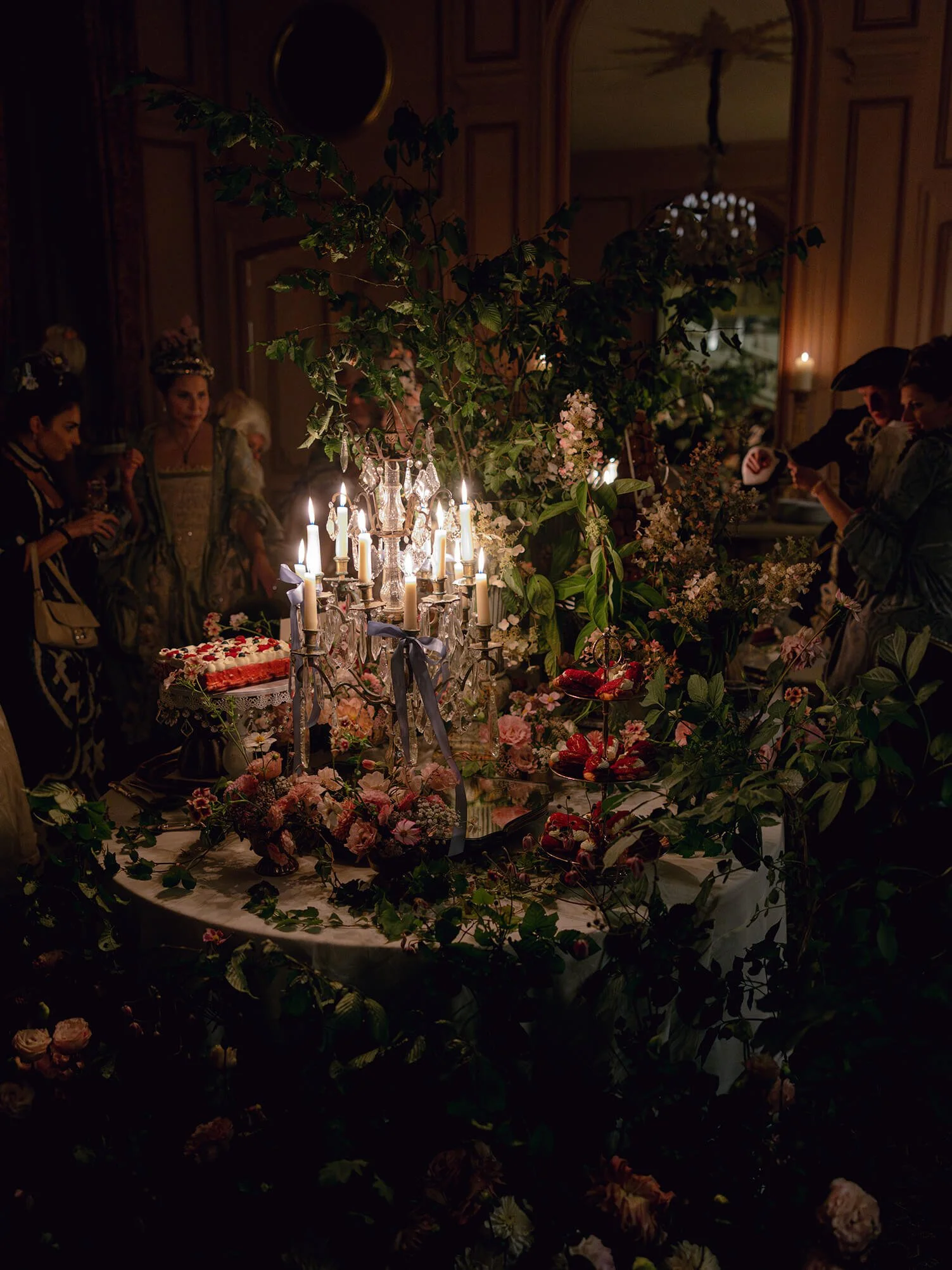 chateaudugrandluce-party-hollyclarkphotography-h-444.jpg