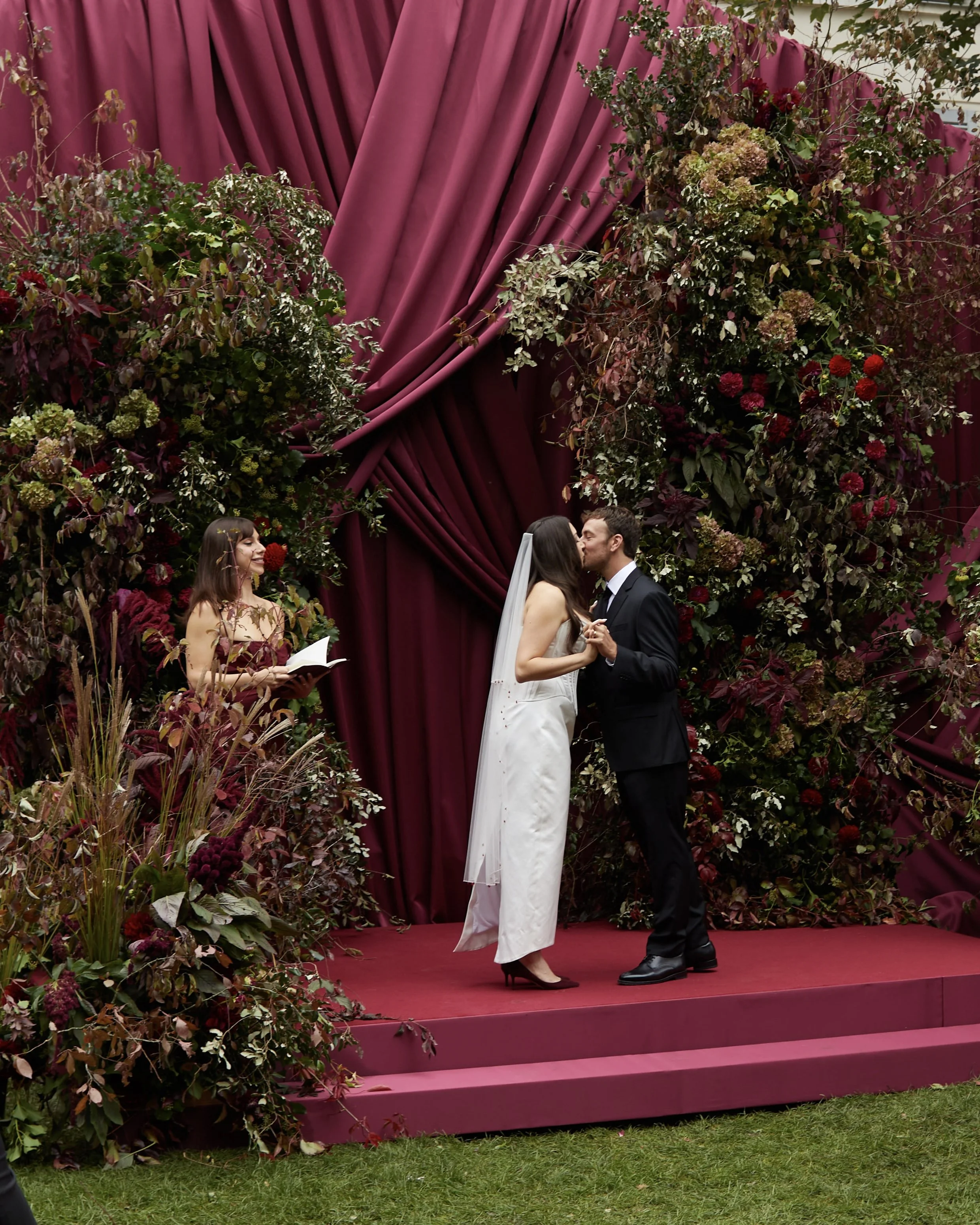 Autumn Sustainable Wedding Floral Design in Montmartre