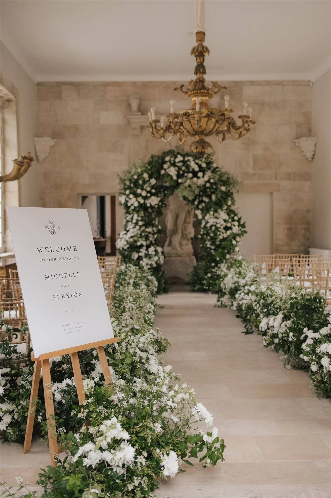 garden-style-aisle-arrangements.jpg