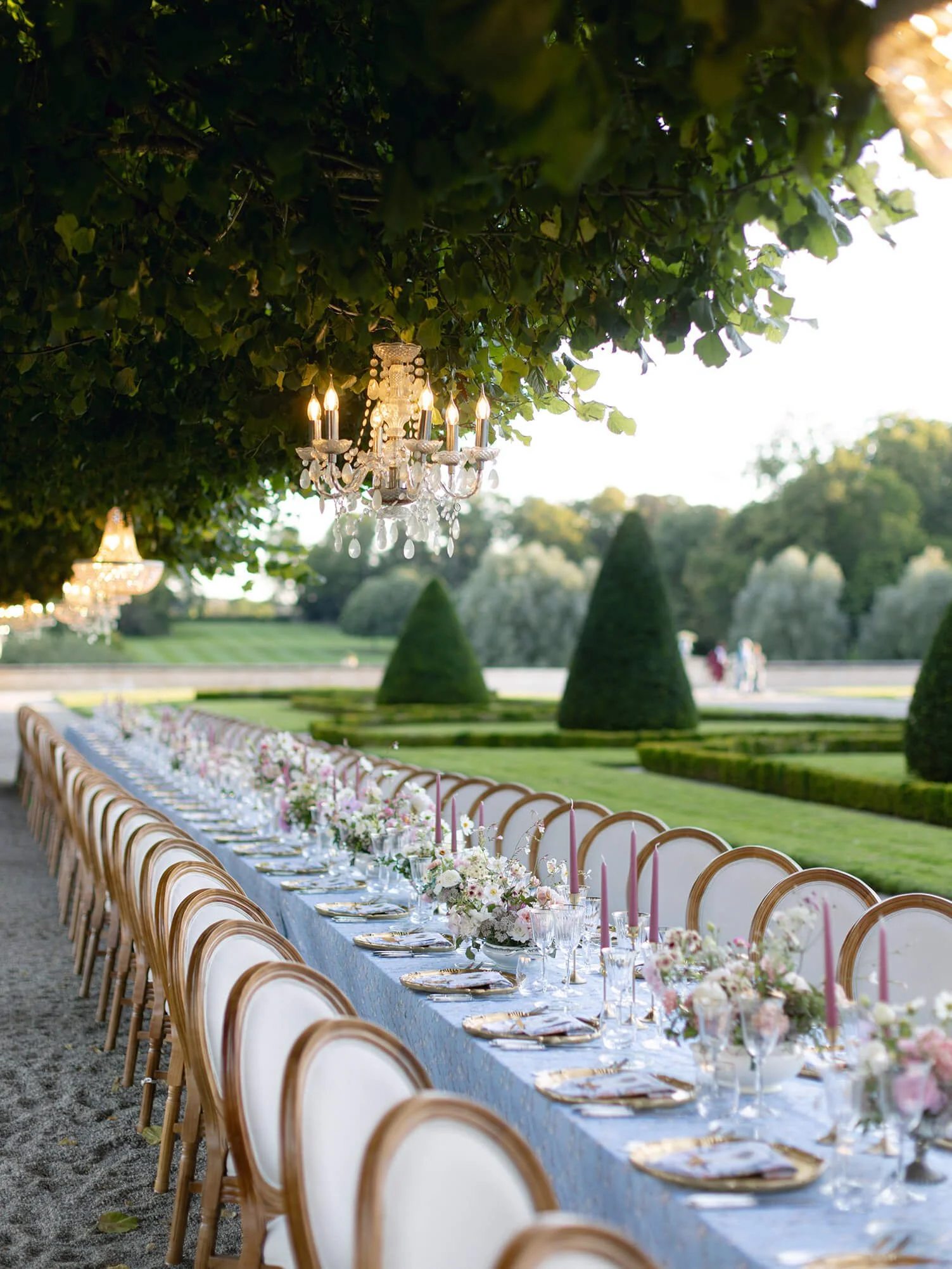 chateaudugrandluce-party-hollyclarkphotography-h-317.jpg