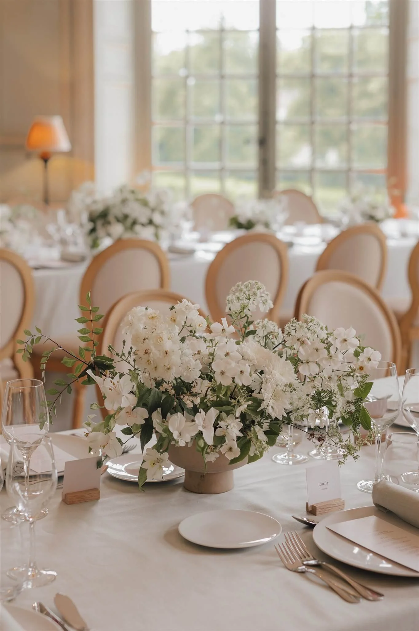 elegant-reception-flowers.jpg