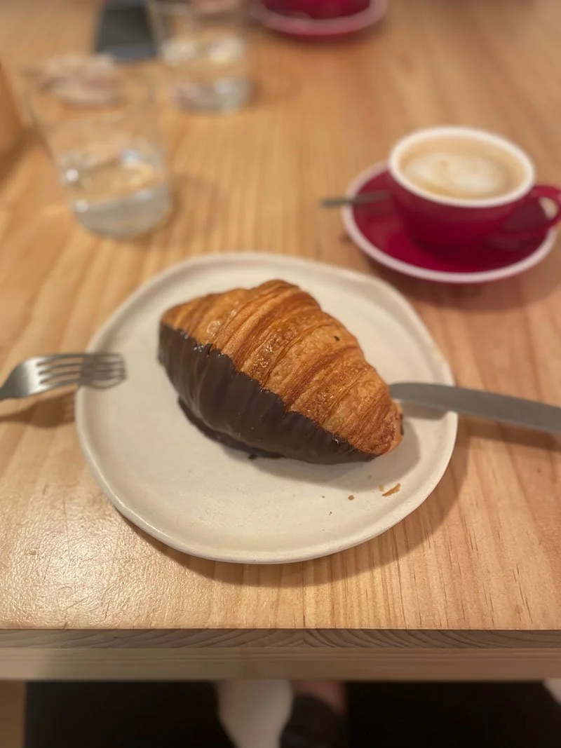 Eating-Balanced-Croissant-Funday-Wellness.jpg