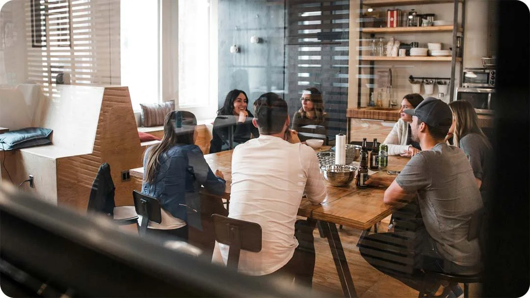 Darum ist hochwertiges Bildmaterial auf Unternehmenswebsites heute unverzichtbar 👁