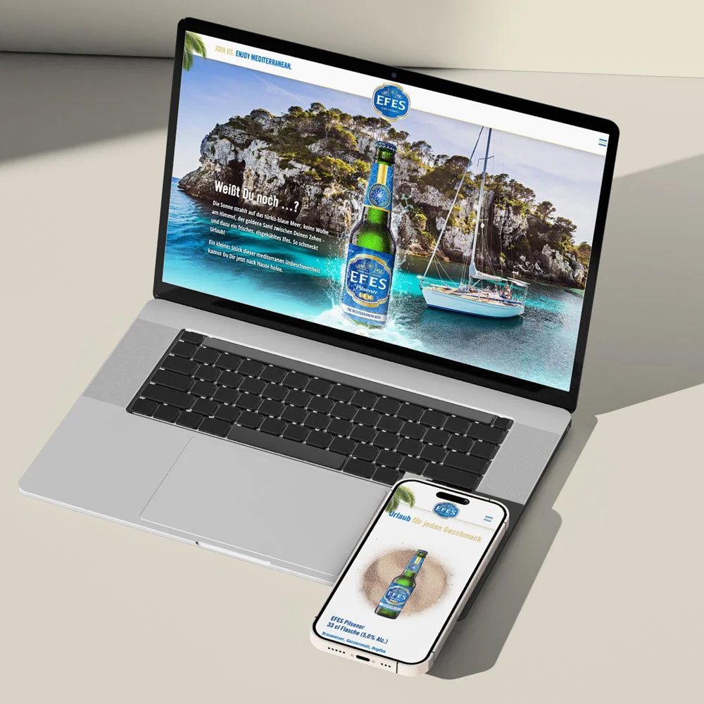 Mockup eines Macbooks mit iPhone. In den Geräten ist die Website von EFES Deutschland zu sehen.