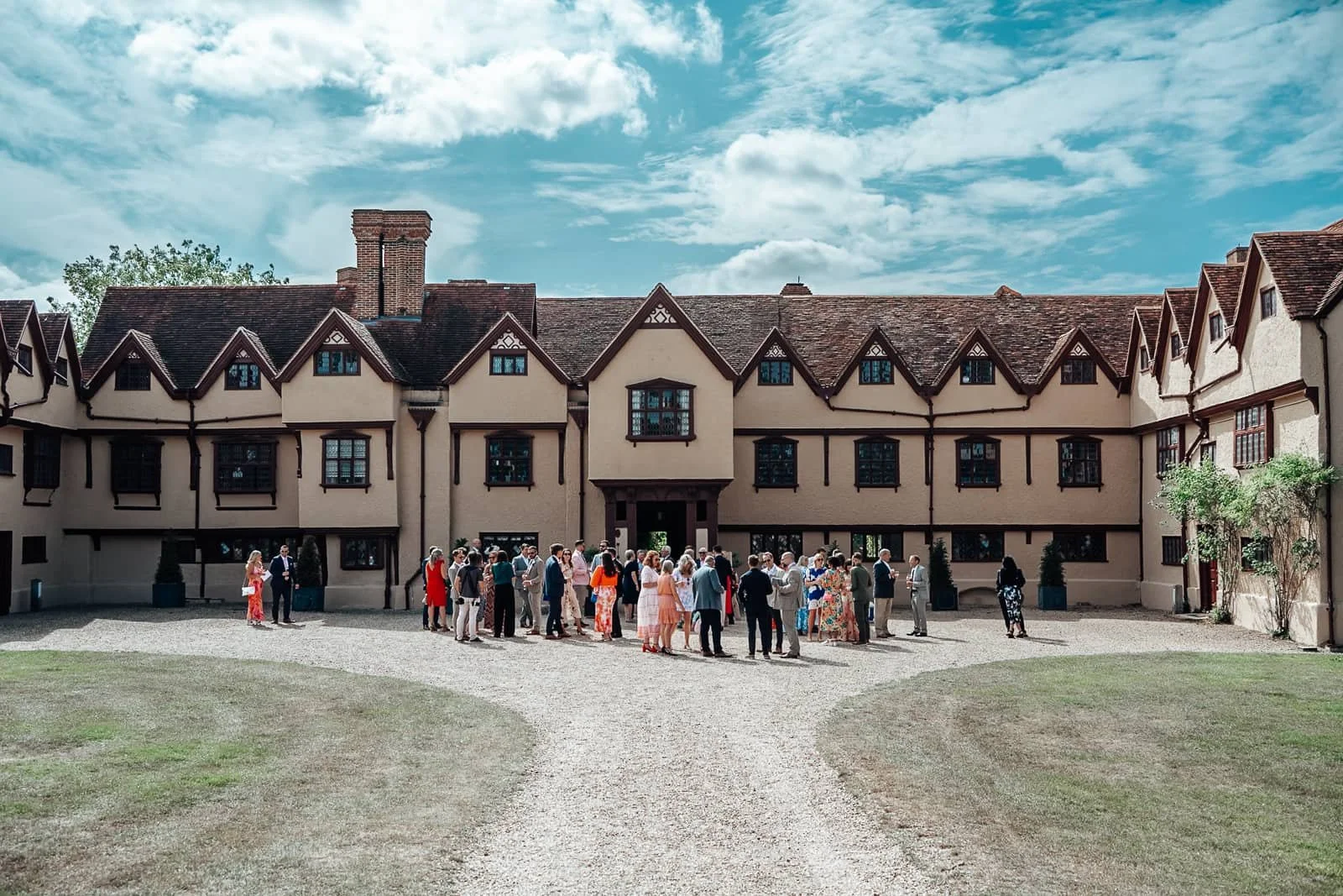 Ufton Court wedding reception captured by Joshua Haken