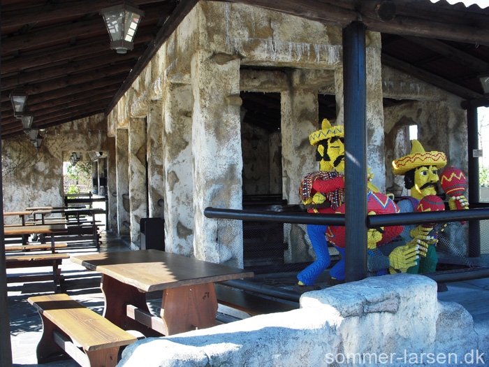 Theming-Legoland-Rockwork-attractions-design-Sommer-Larsen-7.jpg