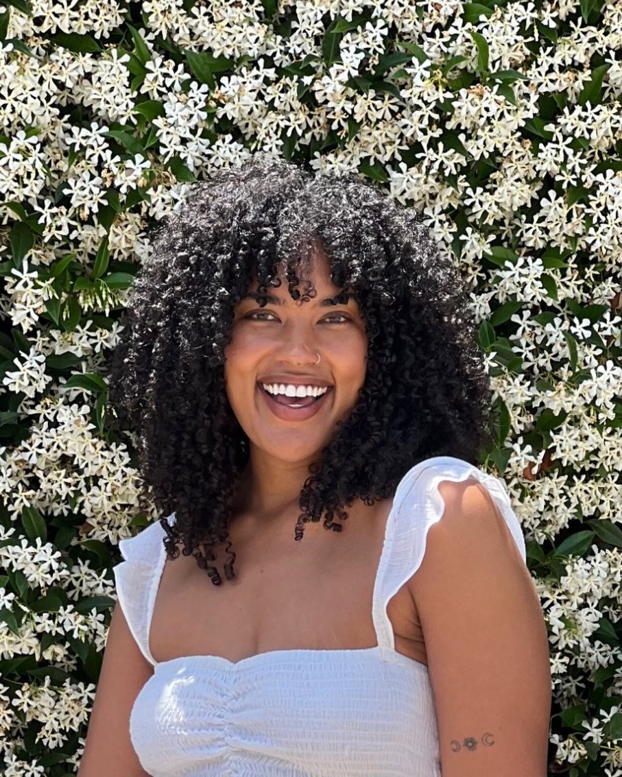 From lab coats to paint strokes!

Meet Chandler Puritty, Ph.D, a scientist-turned-artist and one of this year&rsquo;s featured Encinitas Arts Alive banner creatives! 

Inspired by nature and a lifelong love of color, Chandler is bringing her vibrant 