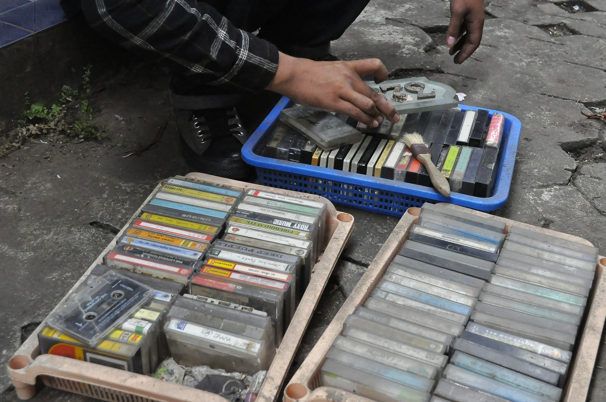 The archive that doesn't exist