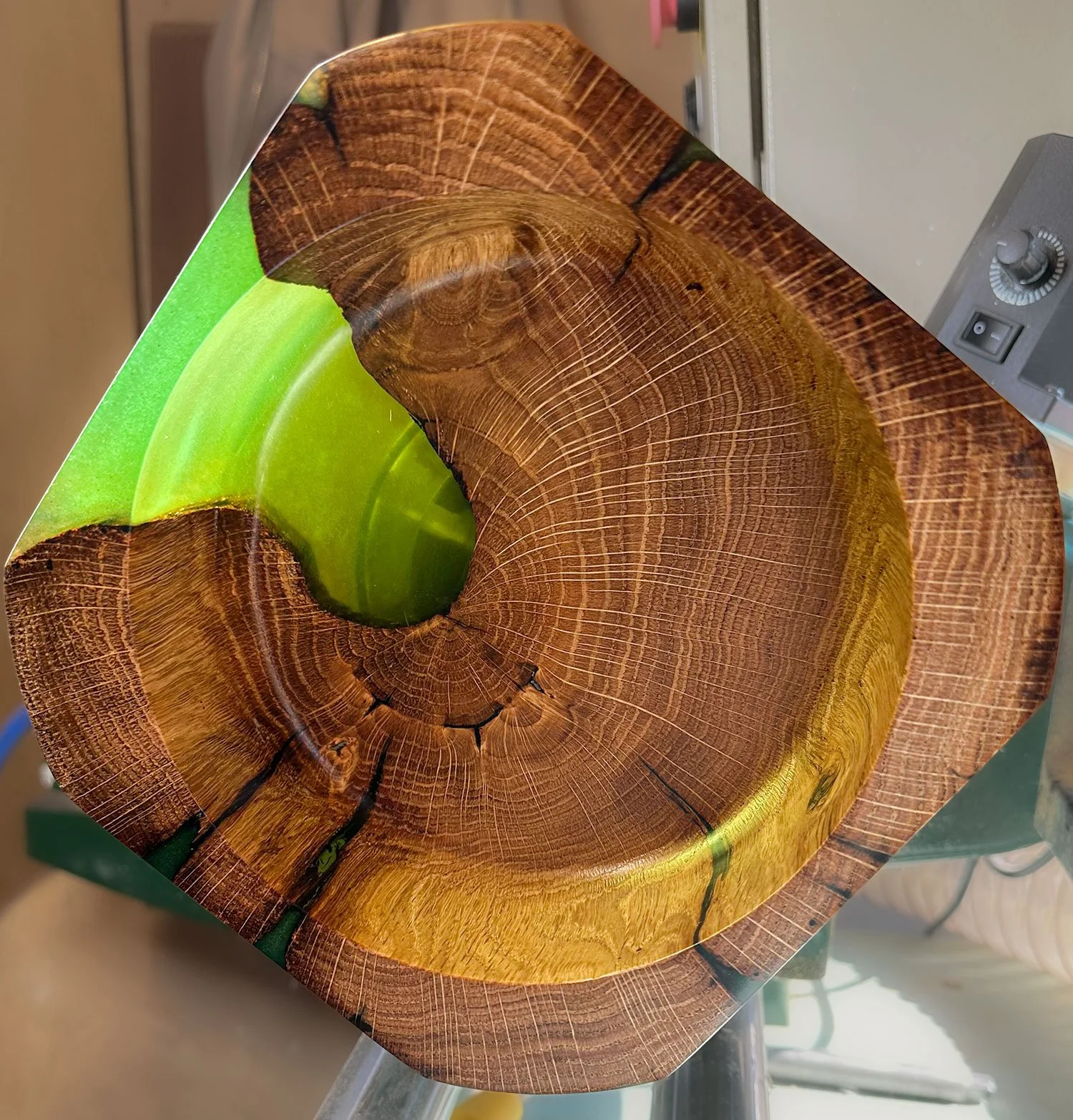  The oak block was then turned on the lathe, to craft this chunky decorative bowl. 
