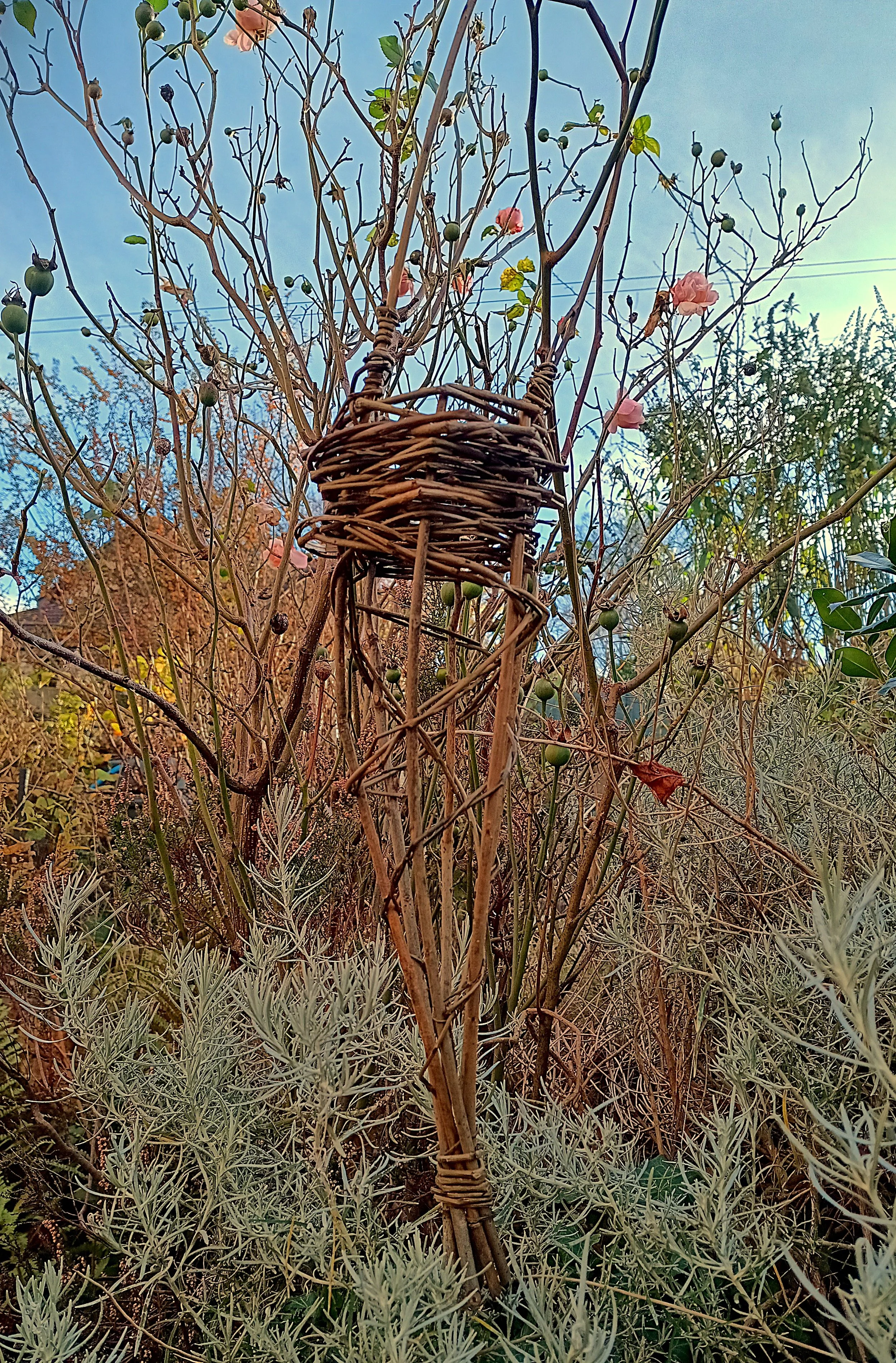 Willow bird feeder by Awaywithwillow.com