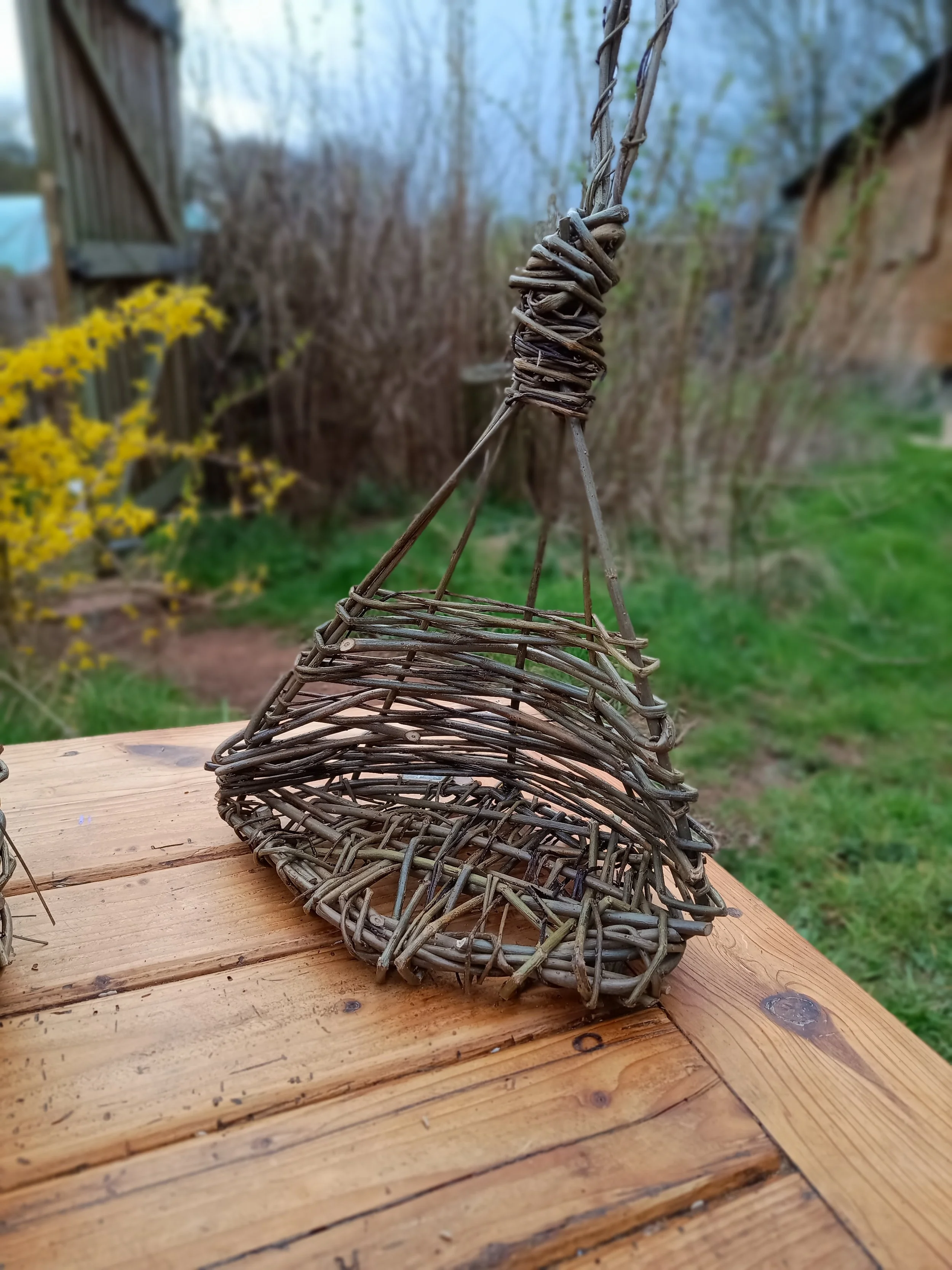 Item 10 Hanging corner shelf for house plant £10