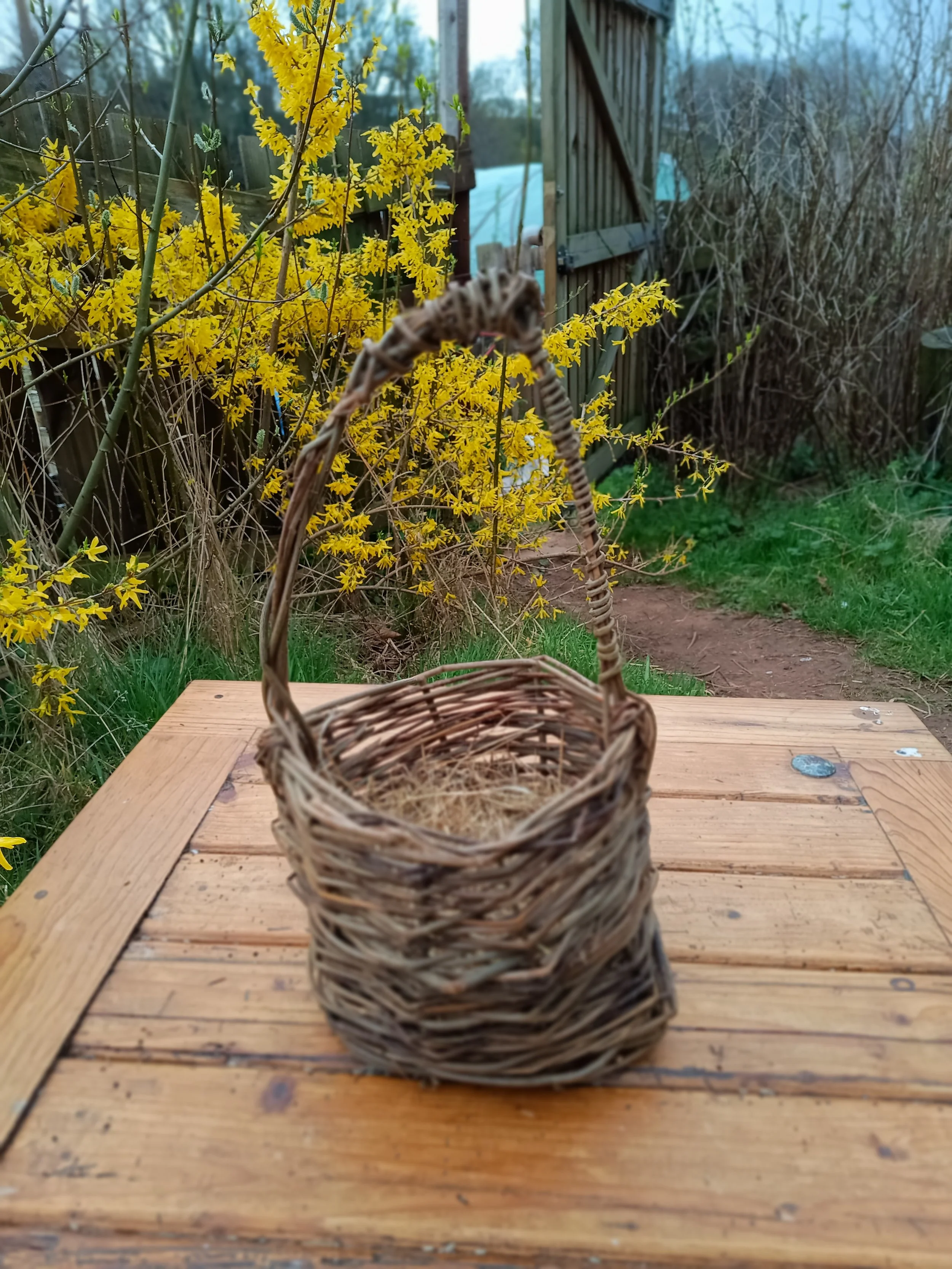 woven willow wicker foraging basket by awaywithwillow.com