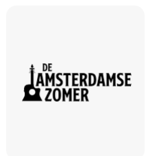 Logo with a lighthouse and the text 'De Amsterdamse Zomer'.