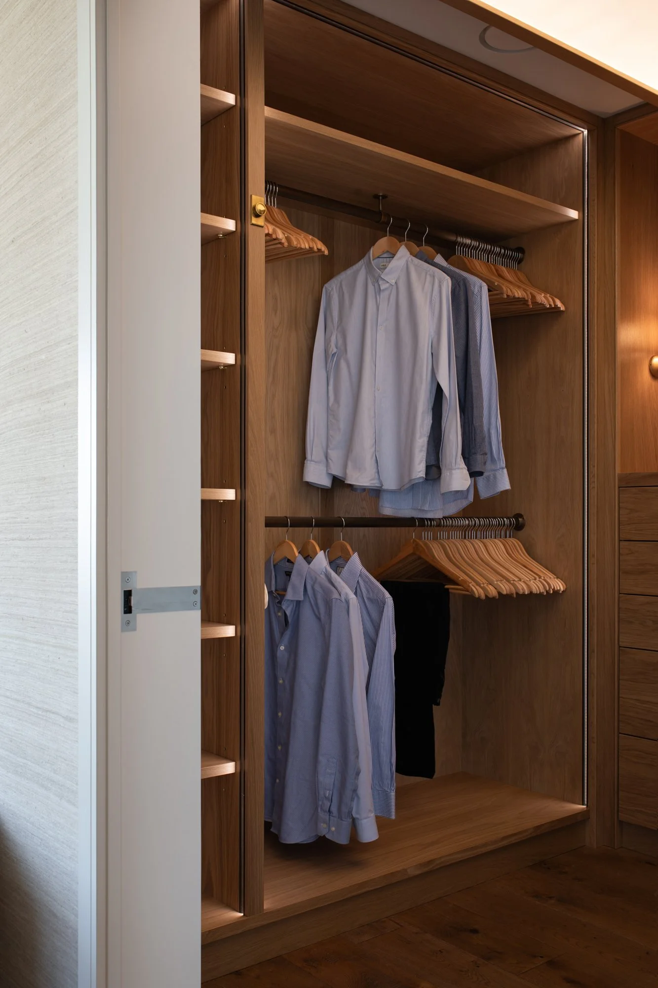 Golant-Tanya-Bentley-Interior-Architect-Bedrooms-017.jpg