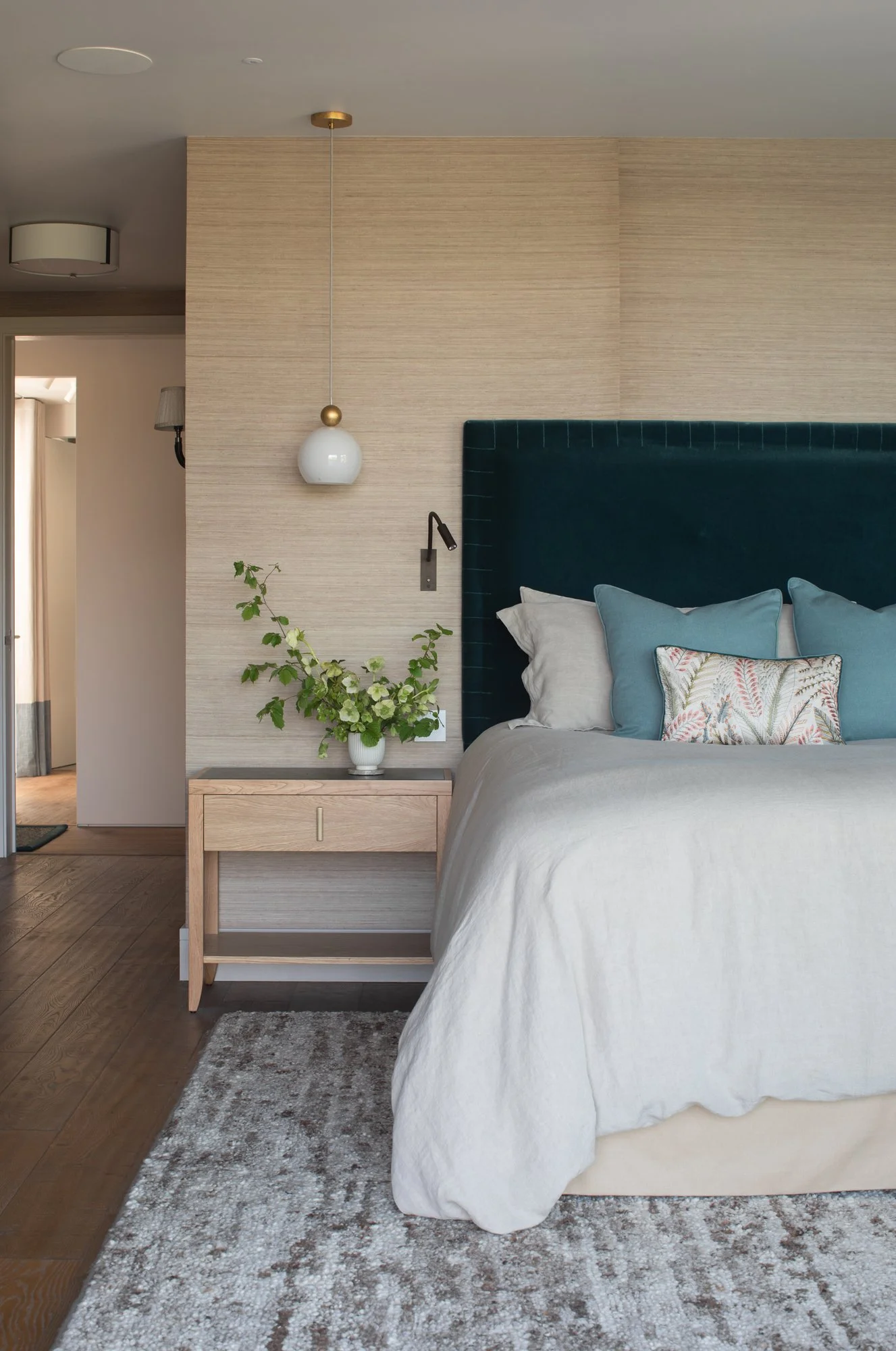 Golant-Tanya-Bentley-Interior-Architect-Bedrooms-001.jpg