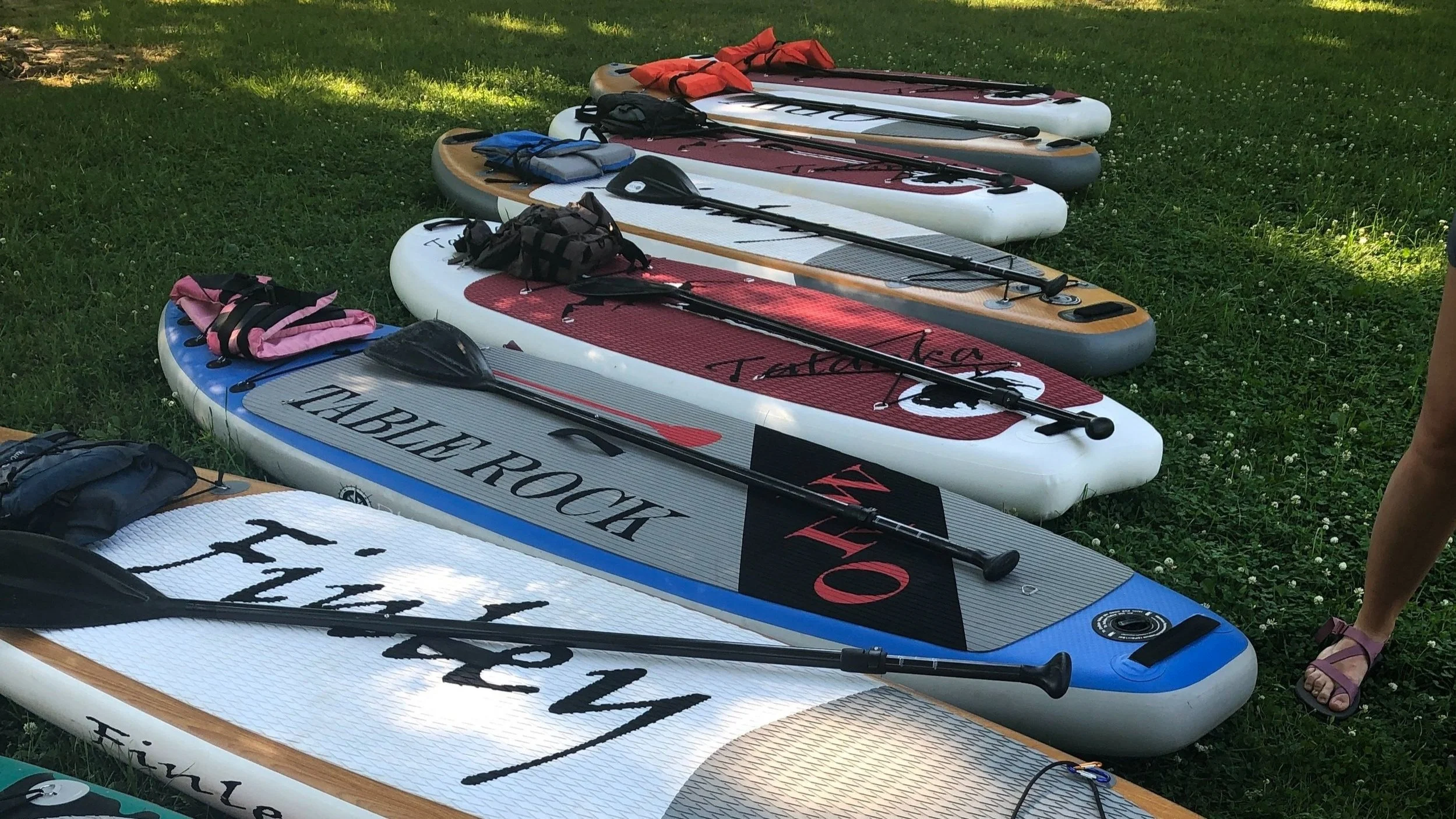 Illinois River Stand Up Paddle Board & Taproom