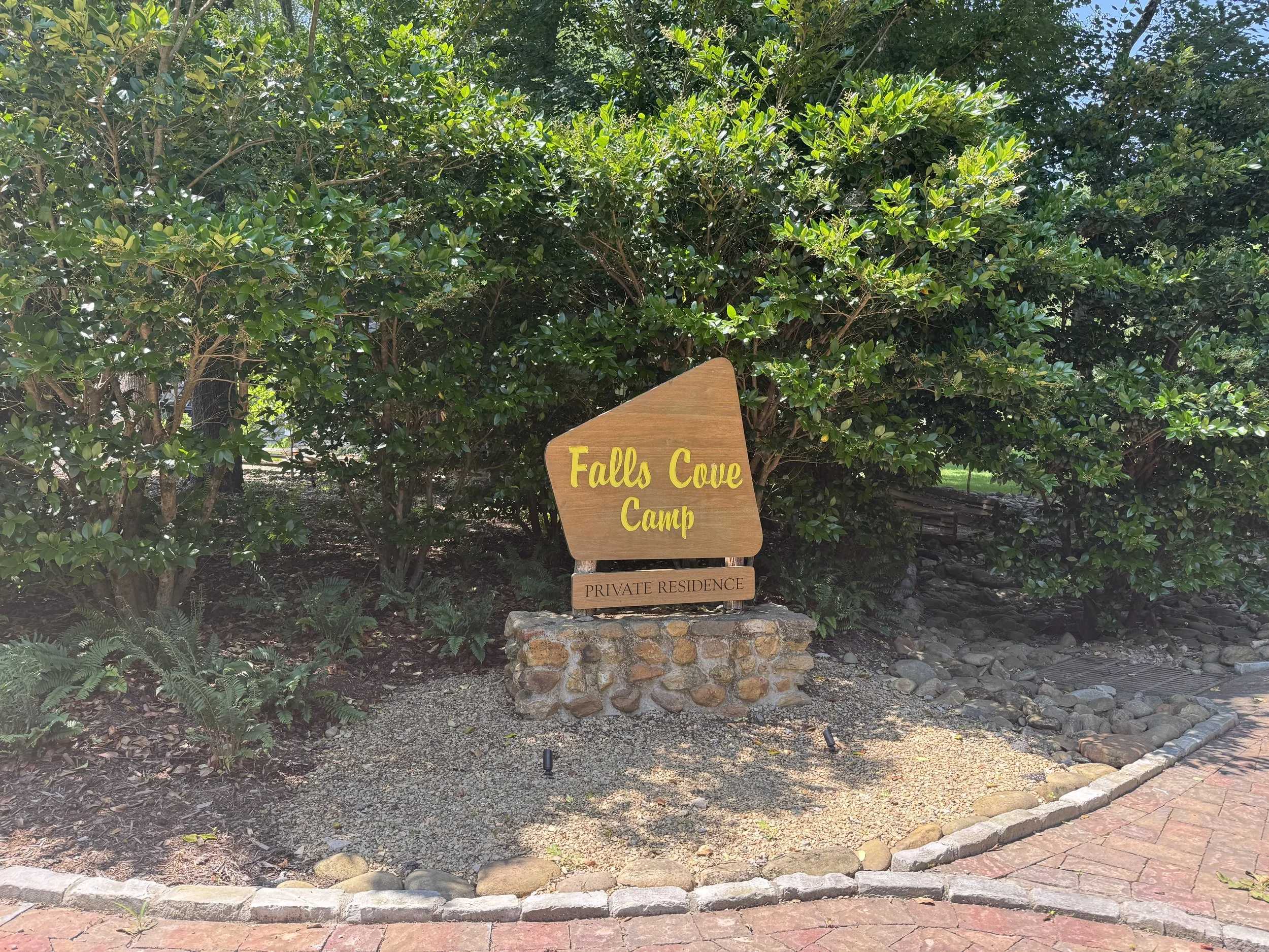 Entrance sign