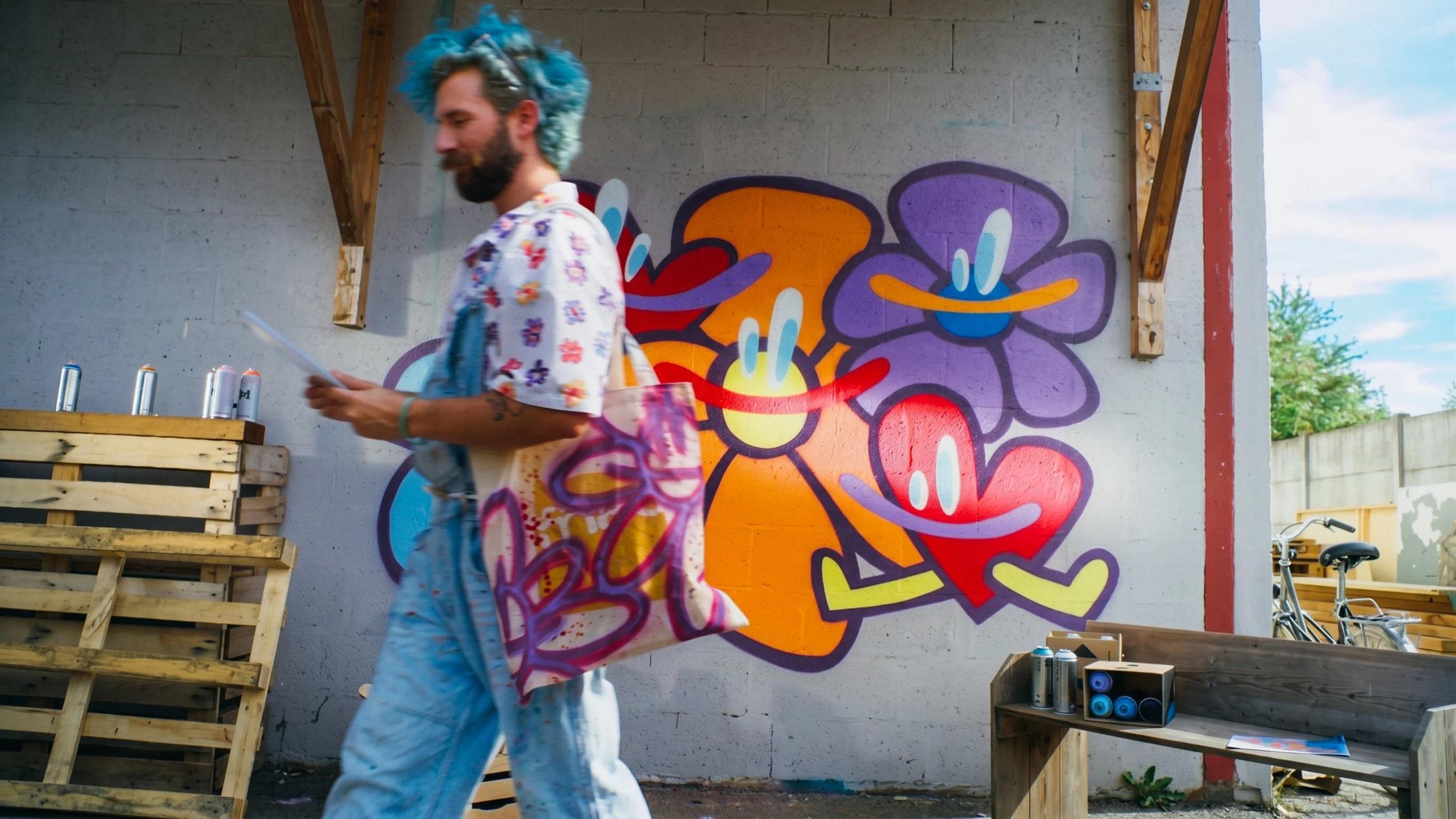 CLÉM_BRUNO GRAFFER_FNAC APPLE.jpg