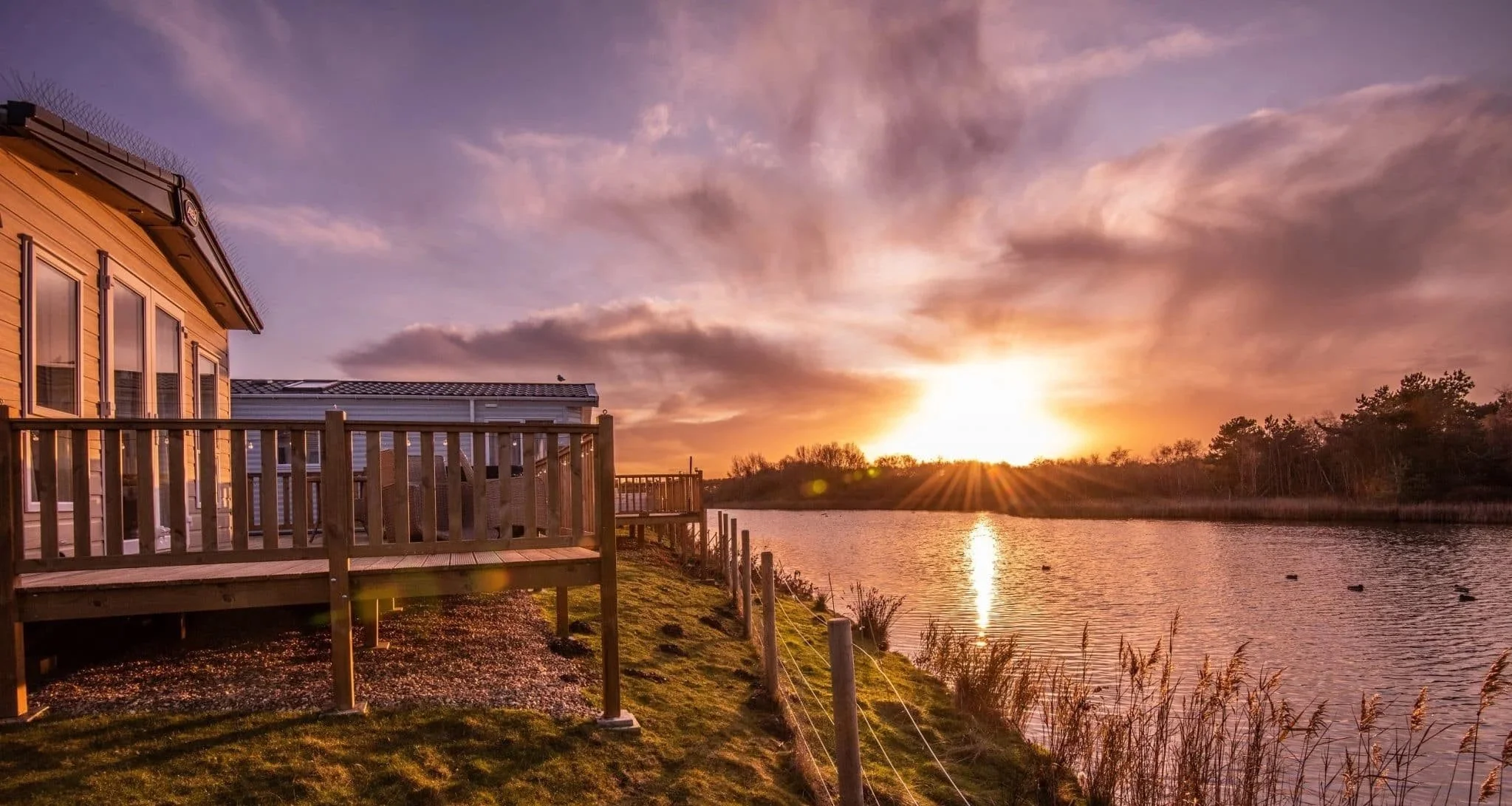 pinewoods-caravans-sunset-1-scaled.jpg